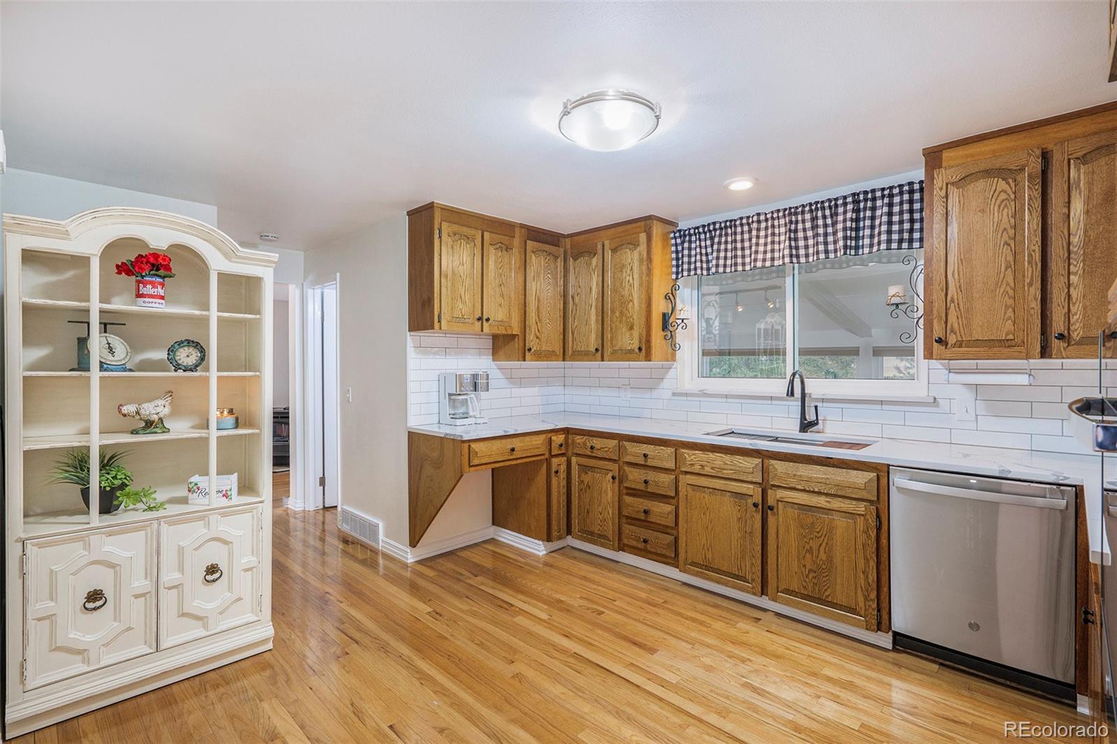 MLS Image #8 for 6951 s uinta street,centennial, Colorado