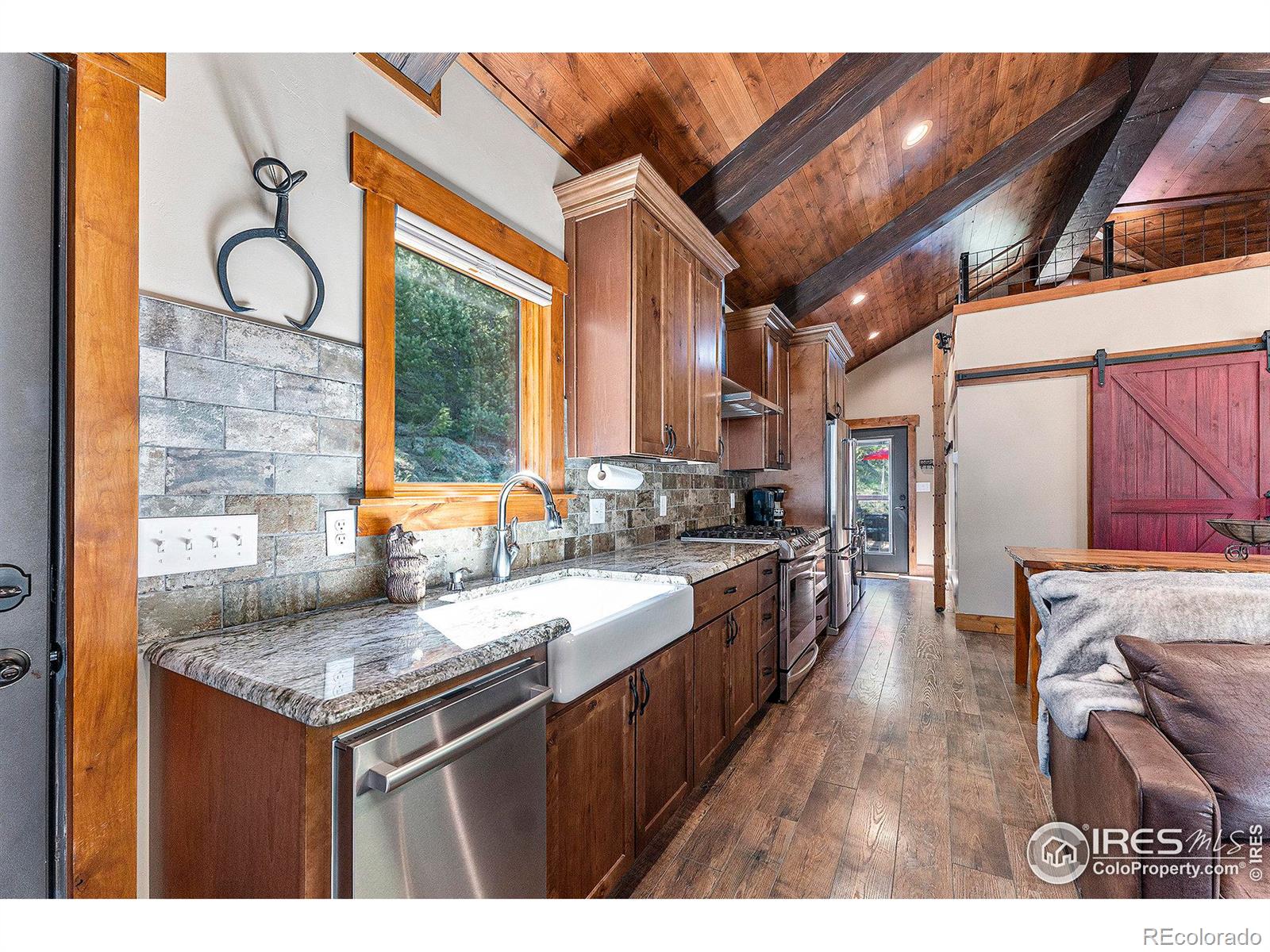 MLS Image #10 for 1298 n fork road,glen haven, Colorado