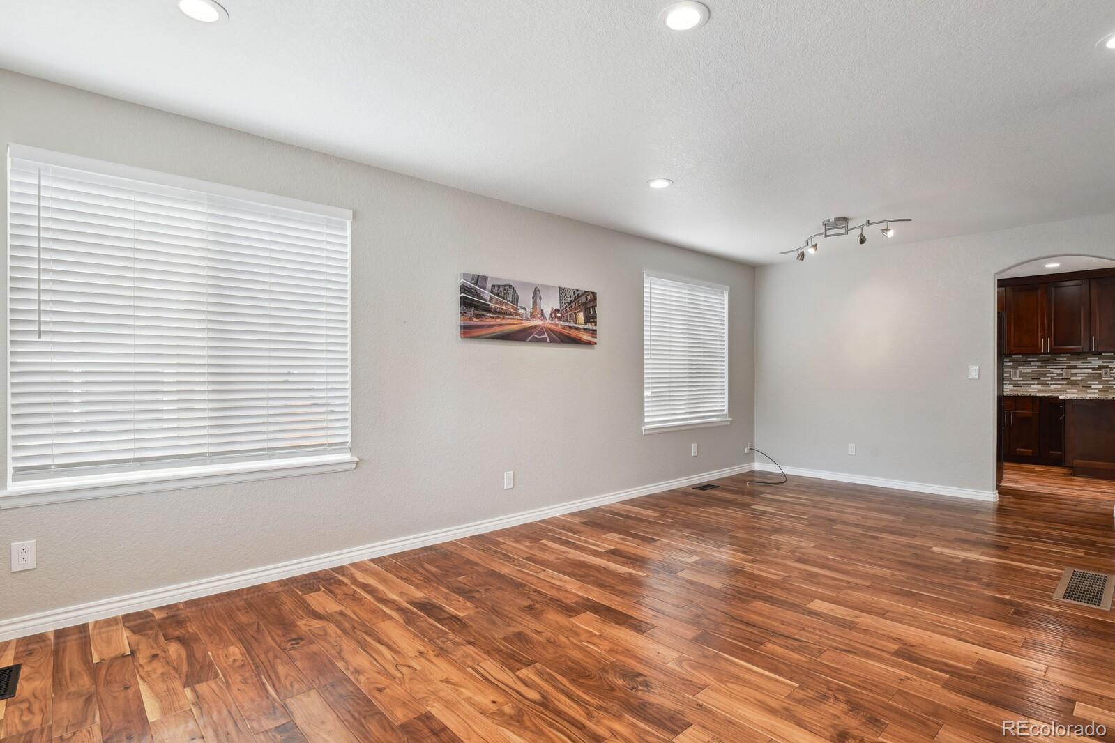 MLS Image #3 for 20983 e 40th place,denver, Colorado