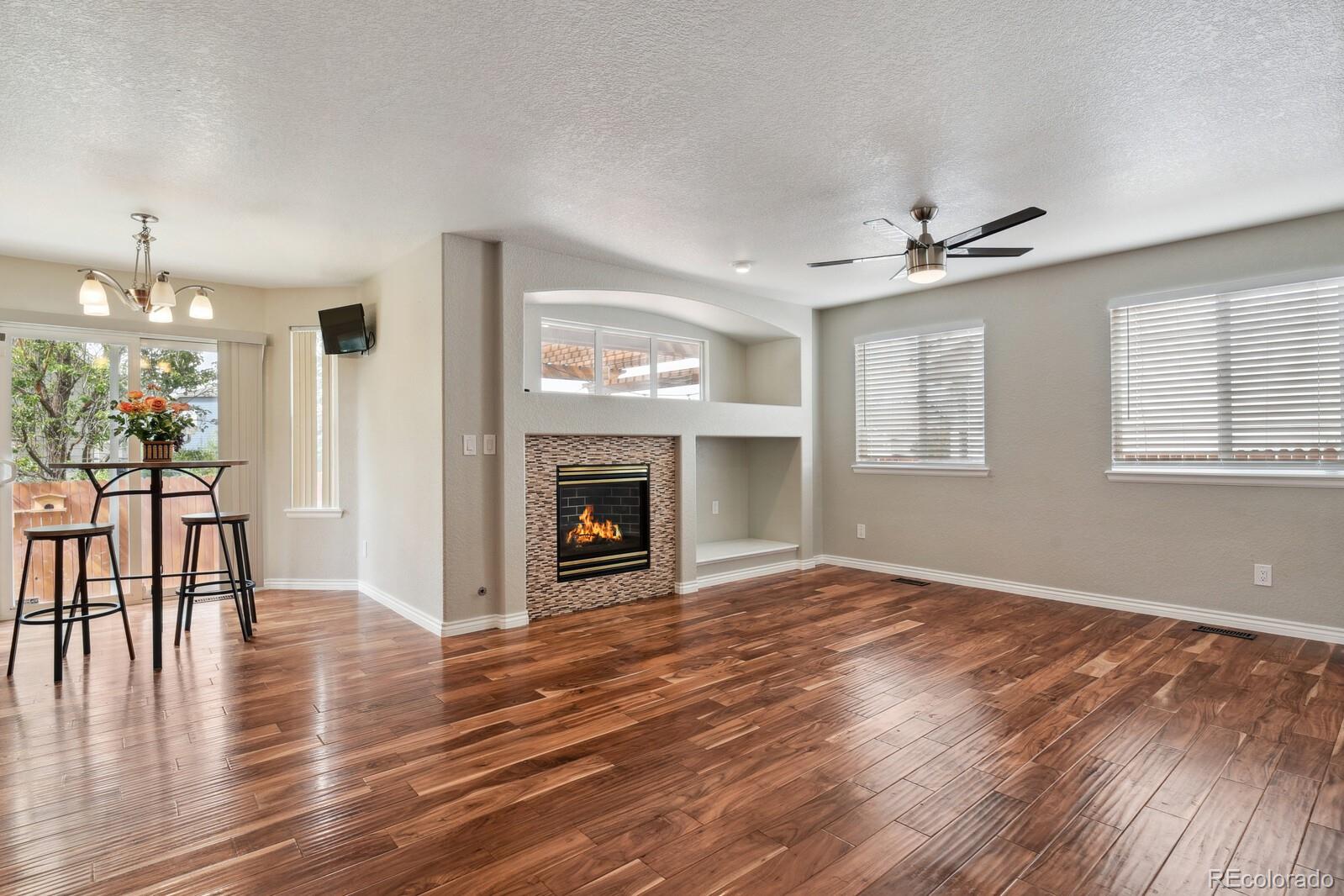 MLS Image #8 for 20983 e 40th place,denver, Colorado