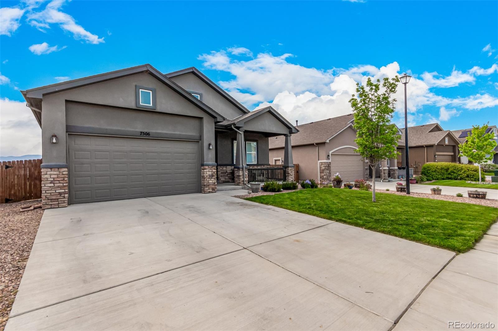 MLS Image #2 for 7506  bigtooth maple drive,colorado springs, Colorado