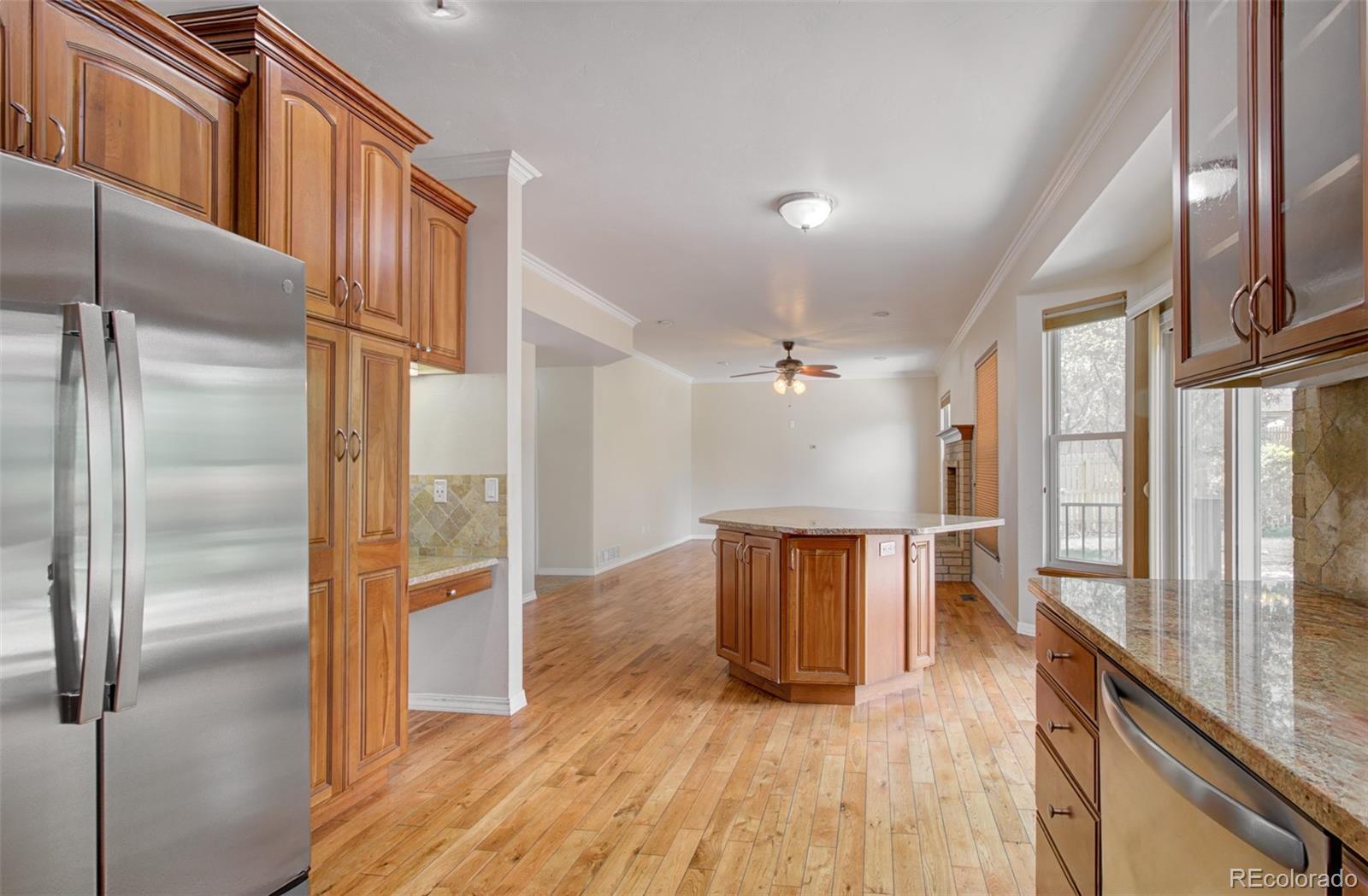 MLS Image #10 for 740  robinglen court,colorado springs, Colorado