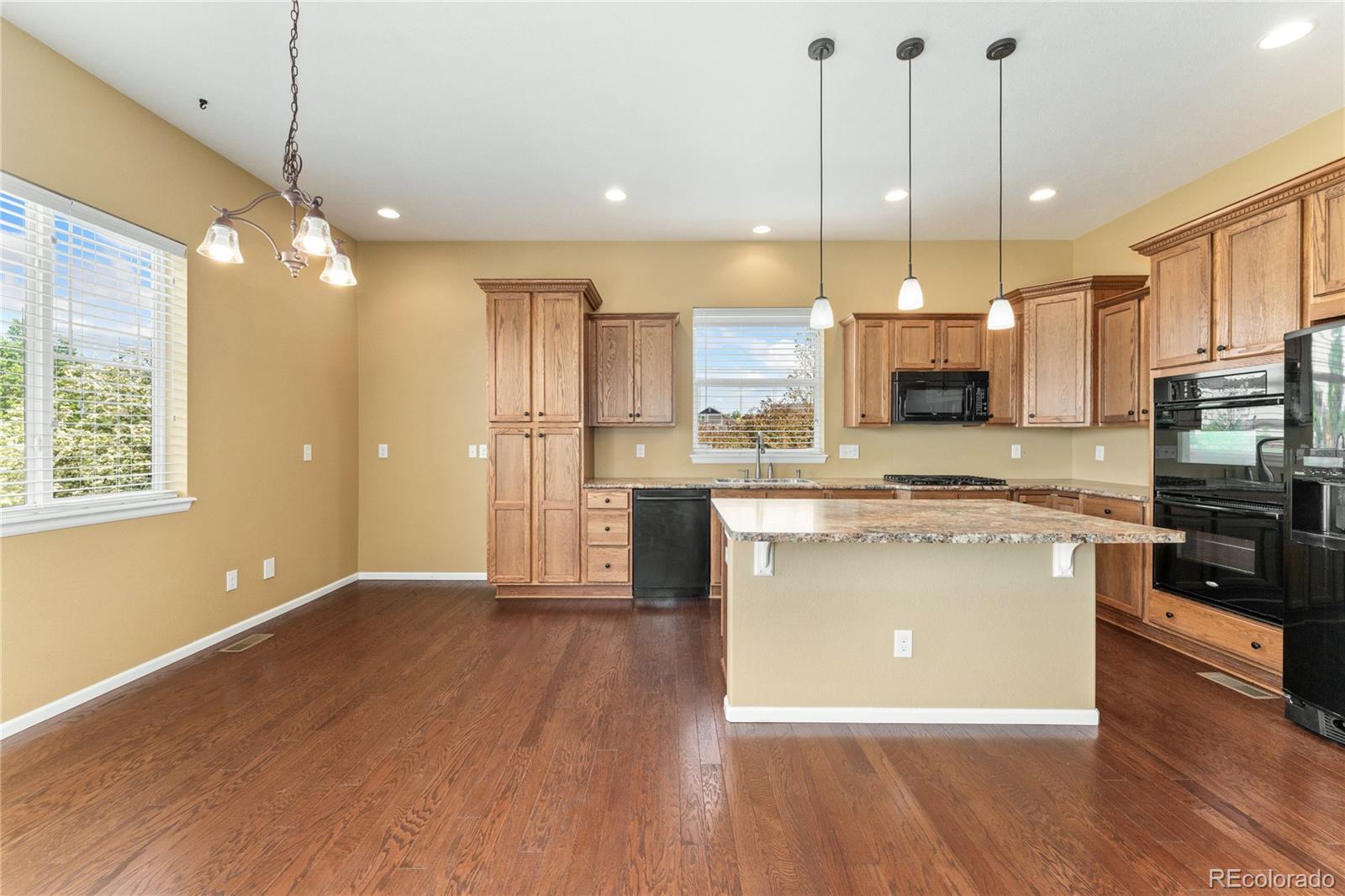 MLS Image #10 for 24107 e 3rd place,aurora, Colorado