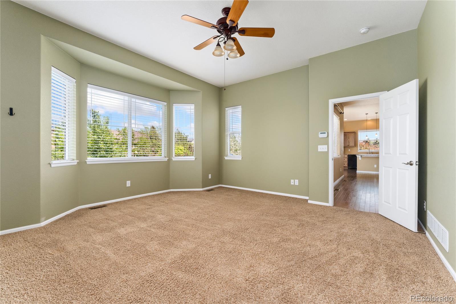 MLS Image #24 for 24107 e 3rd place,aurora, Colorado