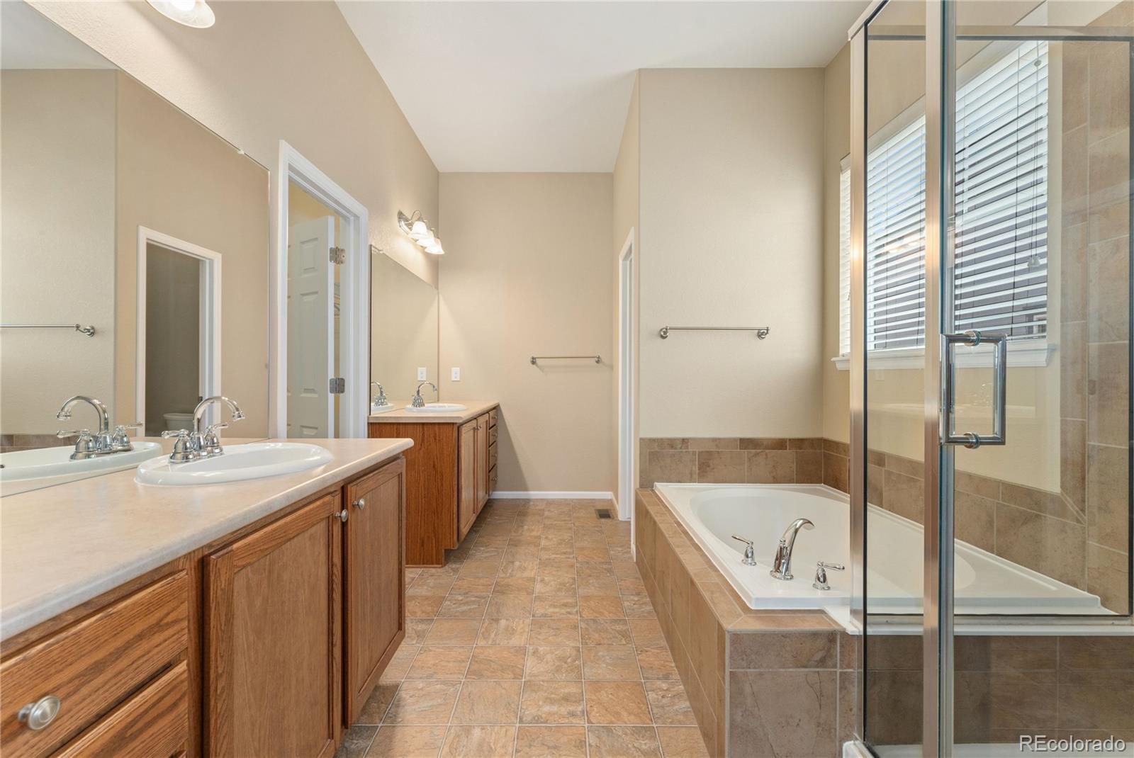 MLS Image #25 for 24107 e 3rd place,aurora, Colorado