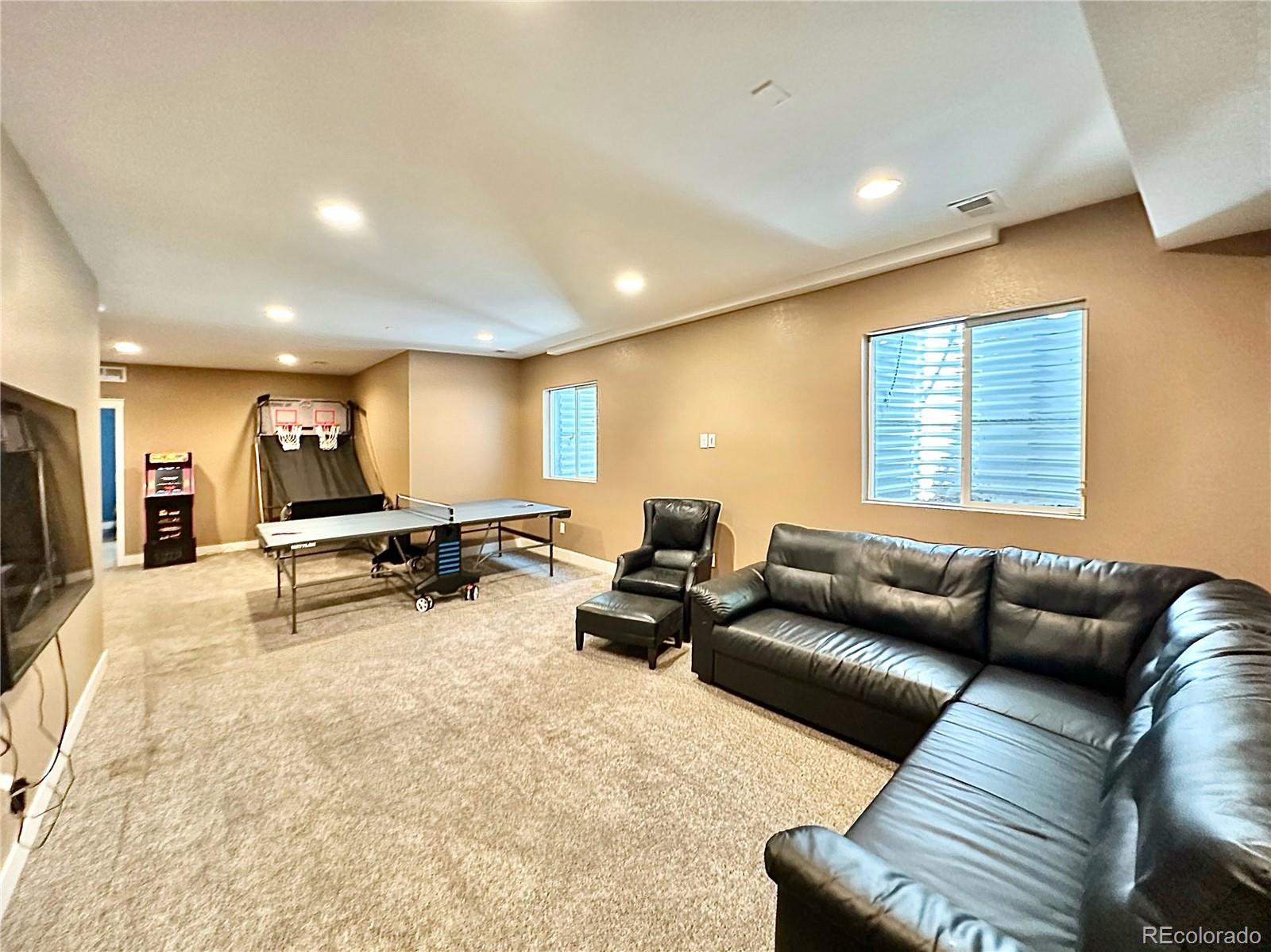 MLS Image #22 for 11557 e 25th avenue,aurora, Colorado