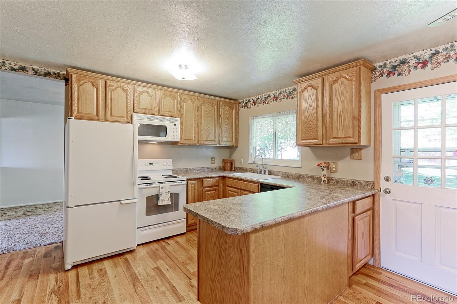 MLS Image #6 for 1530 s arbutus place,lakewood, Colorado