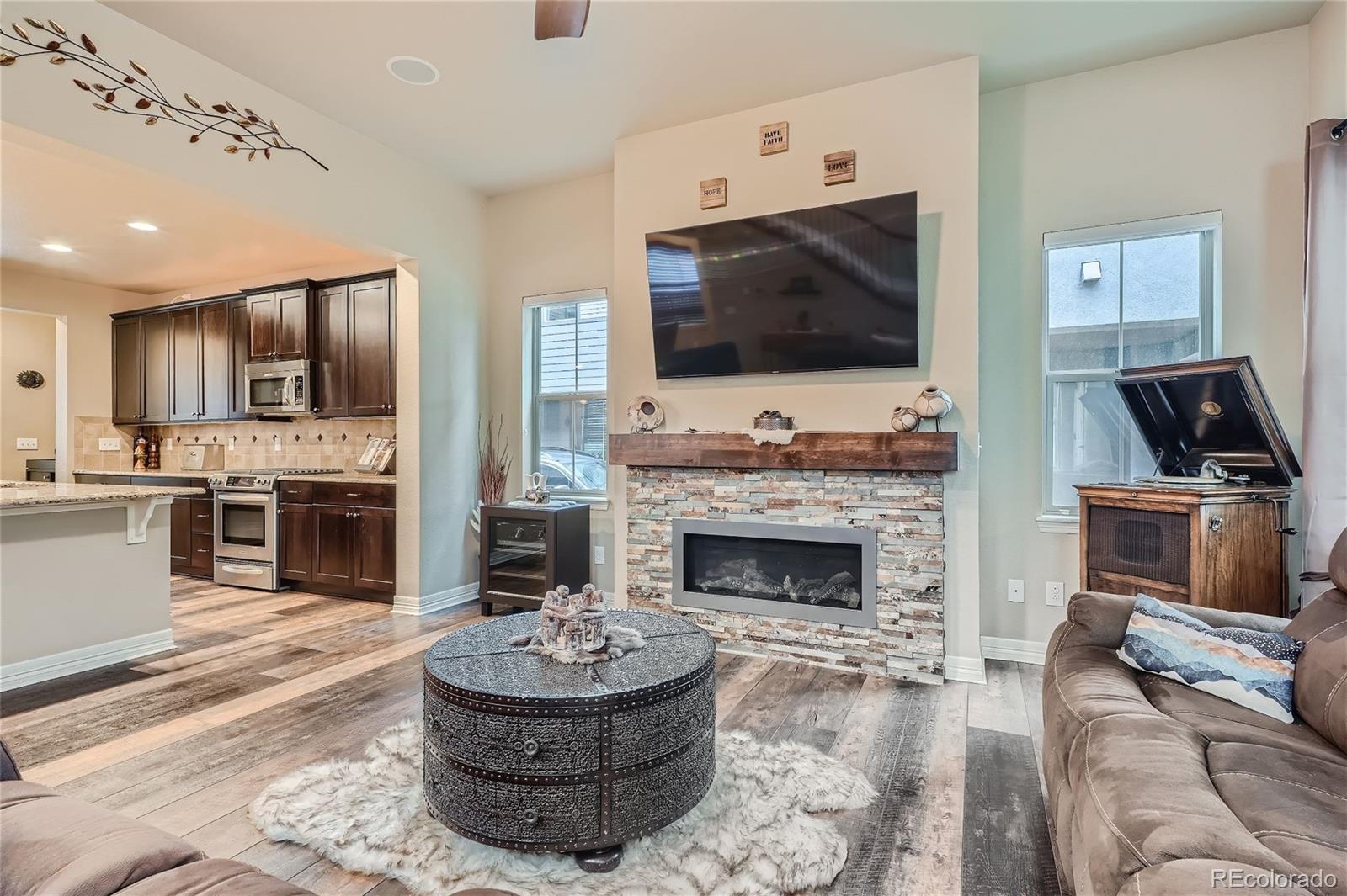 MLS Image #6 for 8173 e 50th drive,denver, Colorado