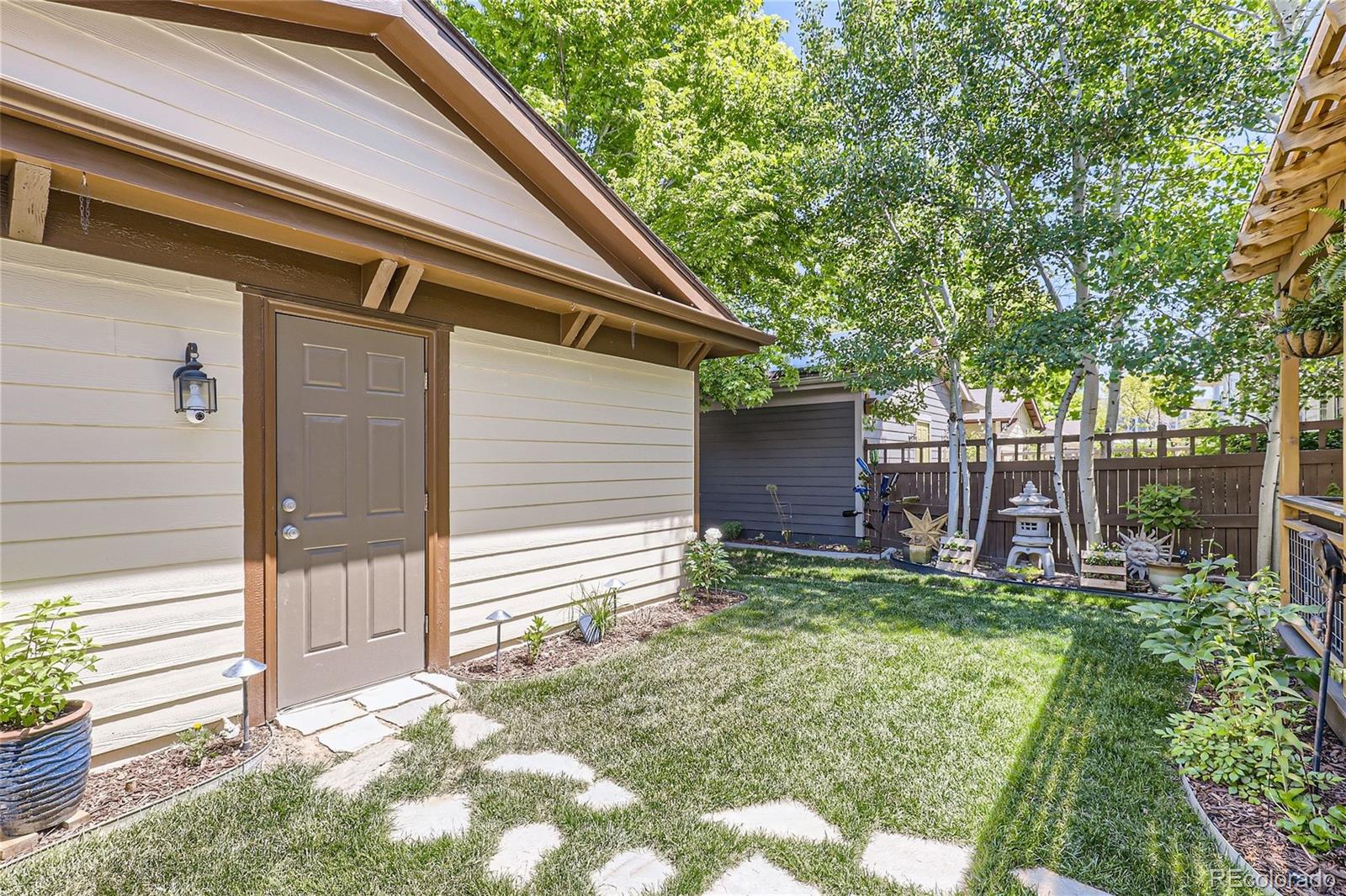 MLS Image #26 for 9621 e 26th avenue,denver, Colorado