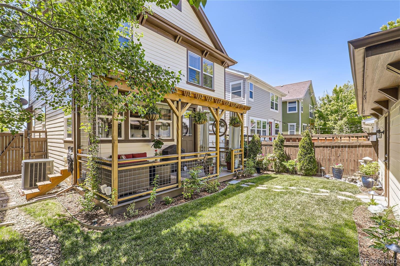 MLS Image #28 for 9621 e 26th avenue,denver, Colorado