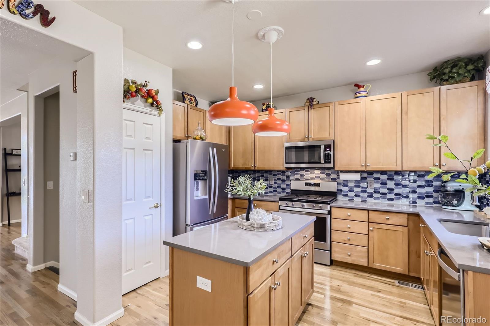 MLS Image #8 for 9621 e 26th avenue,denver, Colorado