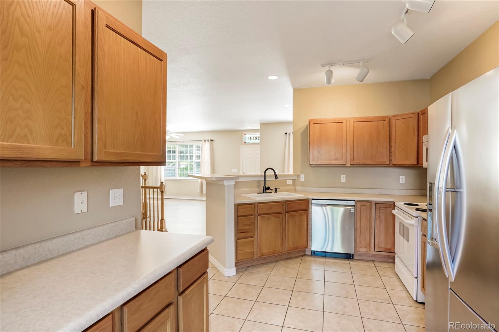 MLS Image #9 for 3014 s walden court,aurora, Colorado