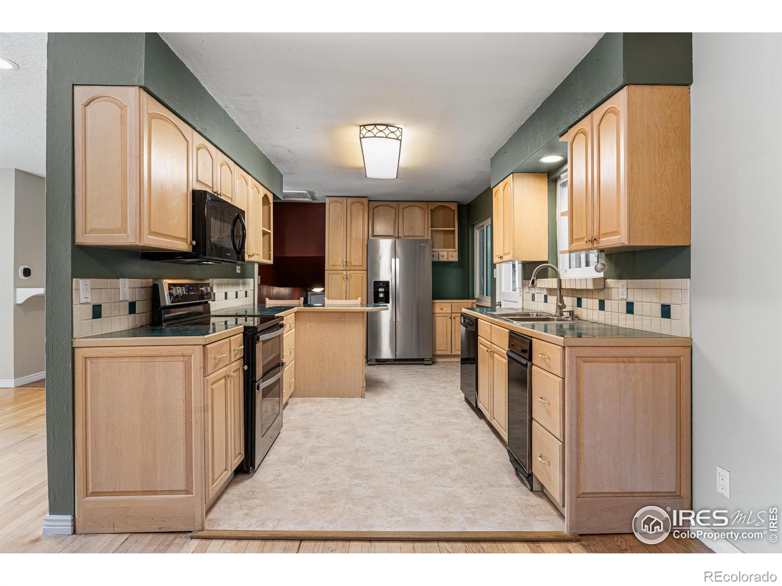 MLS Image #6 for 1533  chapman lane,longmont, Colorado