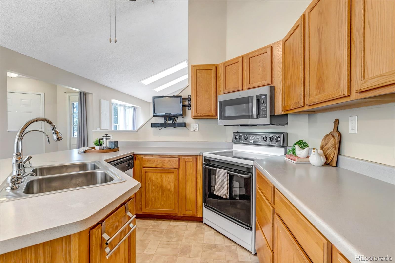 MLS Image #5 for 4520  gibraltar way,denver, Colorado