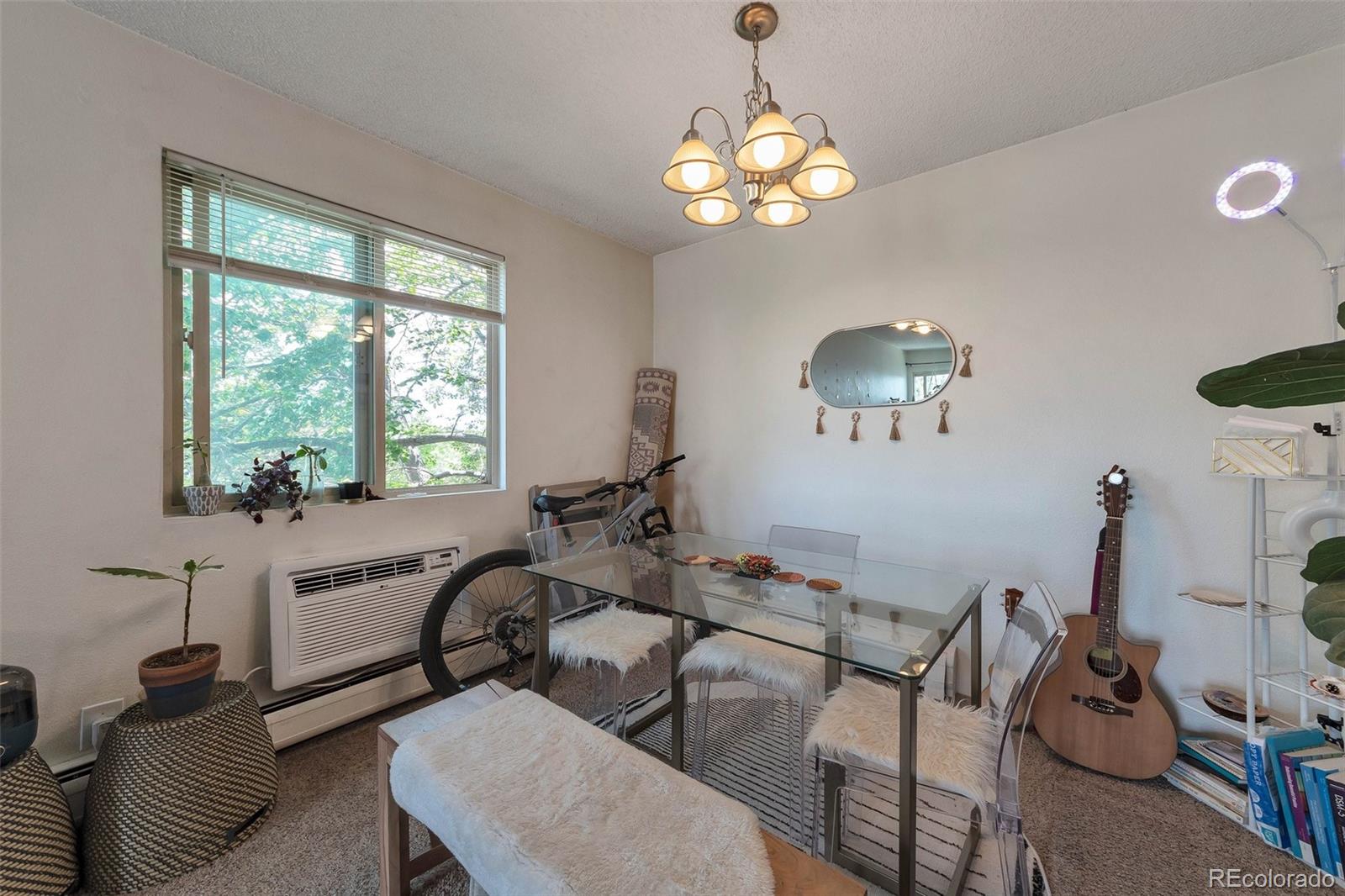 MLS Image #5 for 2835 s monaco parkway,denver, Colorado