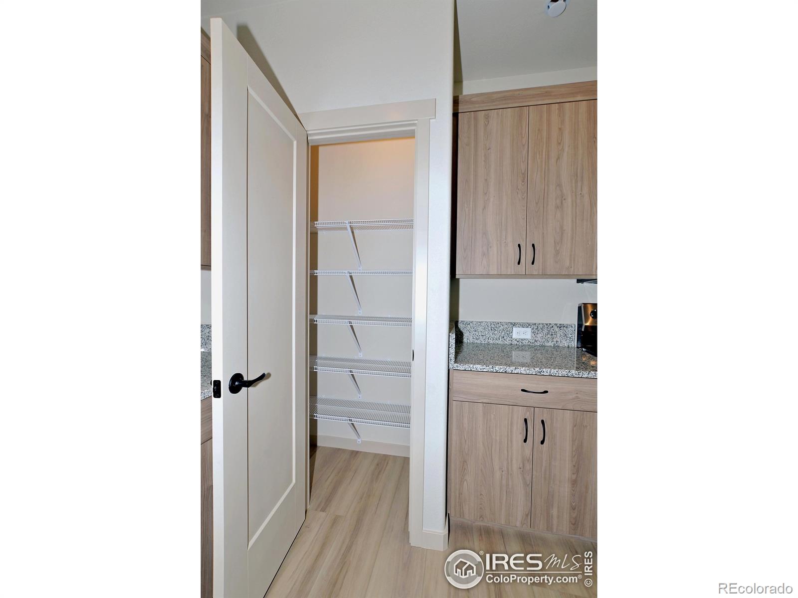 MLS Image #14 for 204 e 4th street,berthoud, Colorado