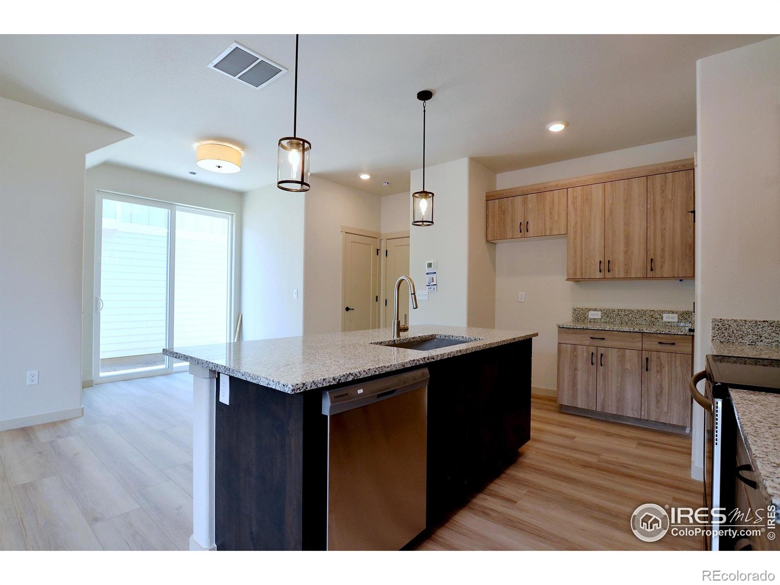 MLS Image #9 for 204 e 4th street,berthoud, Colorado