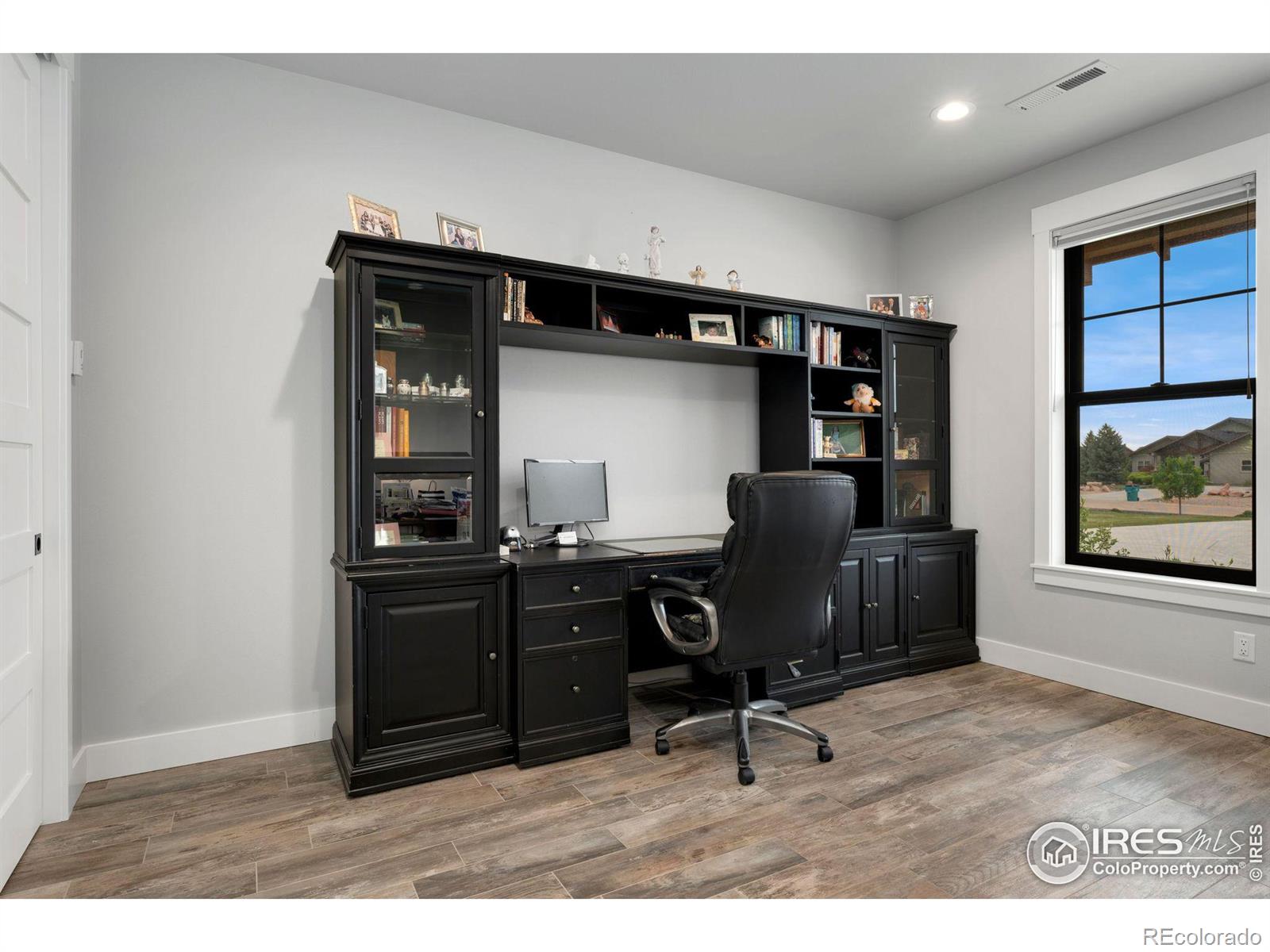 MLS Image #18 for 8755  longs peak circle,windsor, Colorado