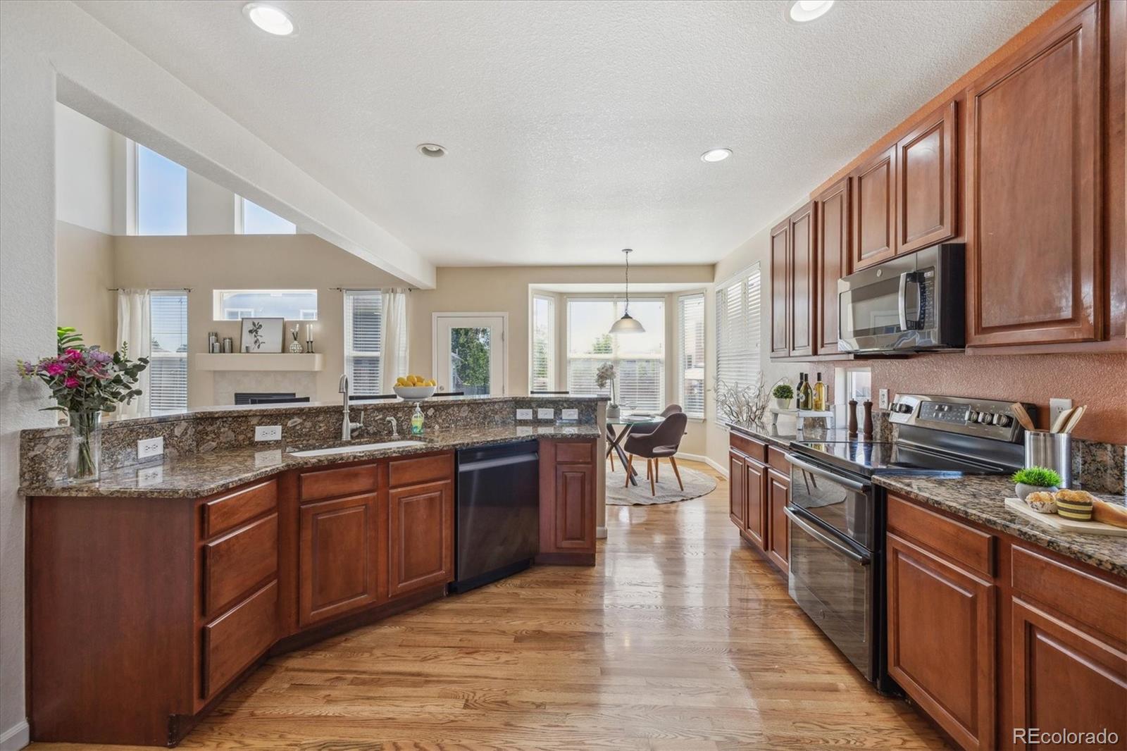 MLS Image #12 for 11440  kearney way,thornton, Colorado