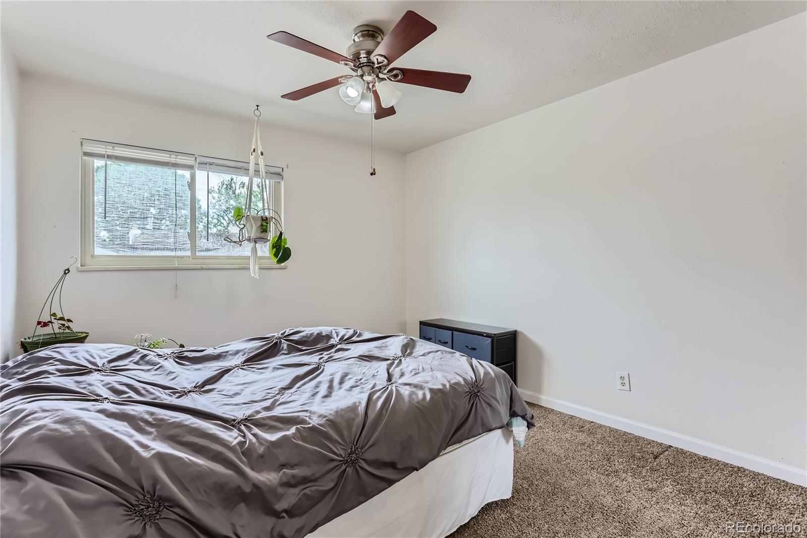 MLS Image #16 for 1125 s monaco parkway,denver, Colorado