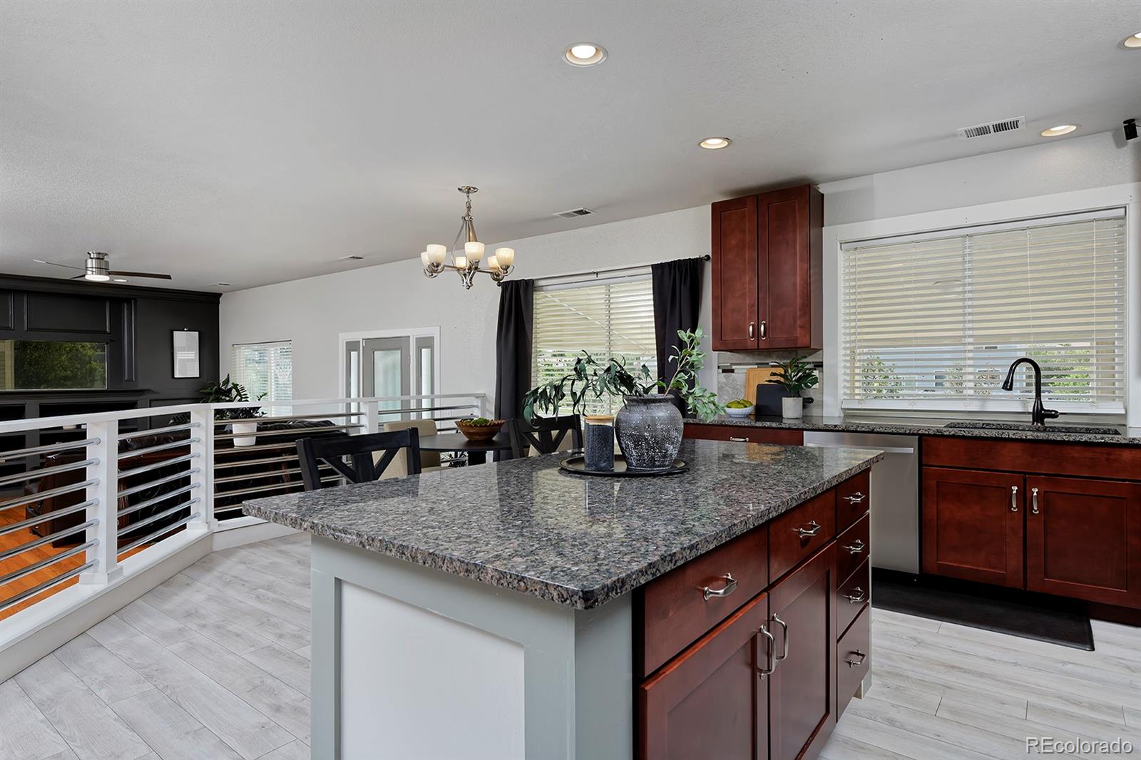 MLS Image #11 for 21366 e 49th place,denver, Colorado