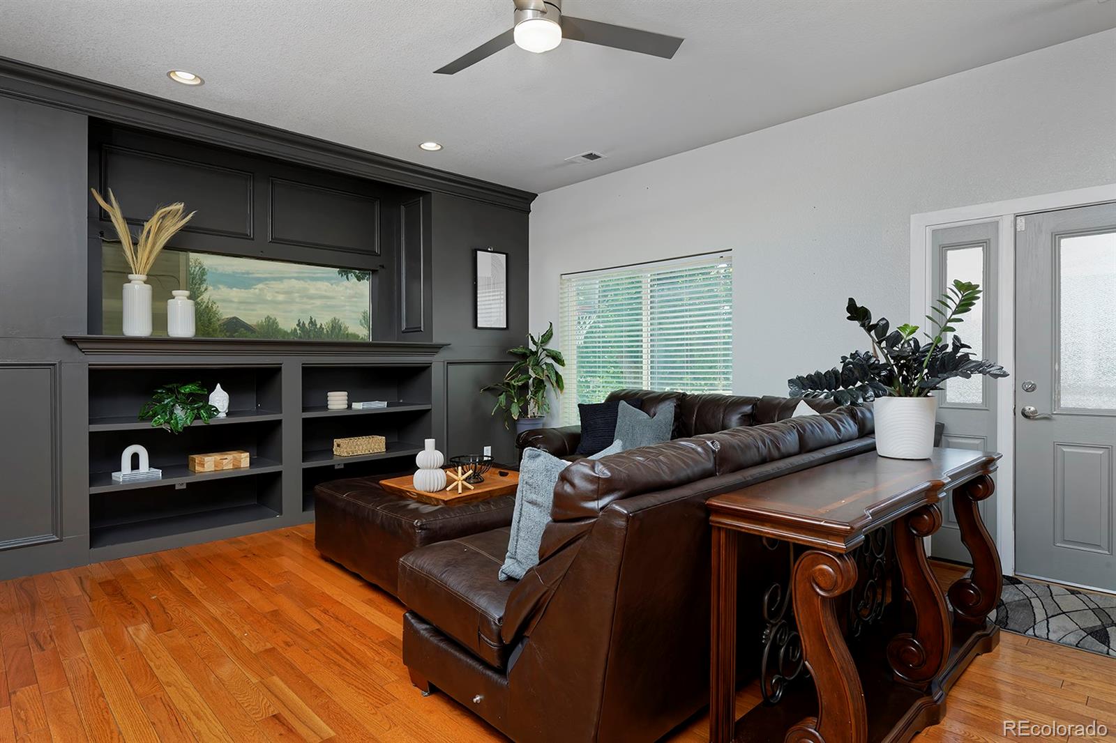 MLS Image #14 for 21366 e 49th place,denver, Colorado