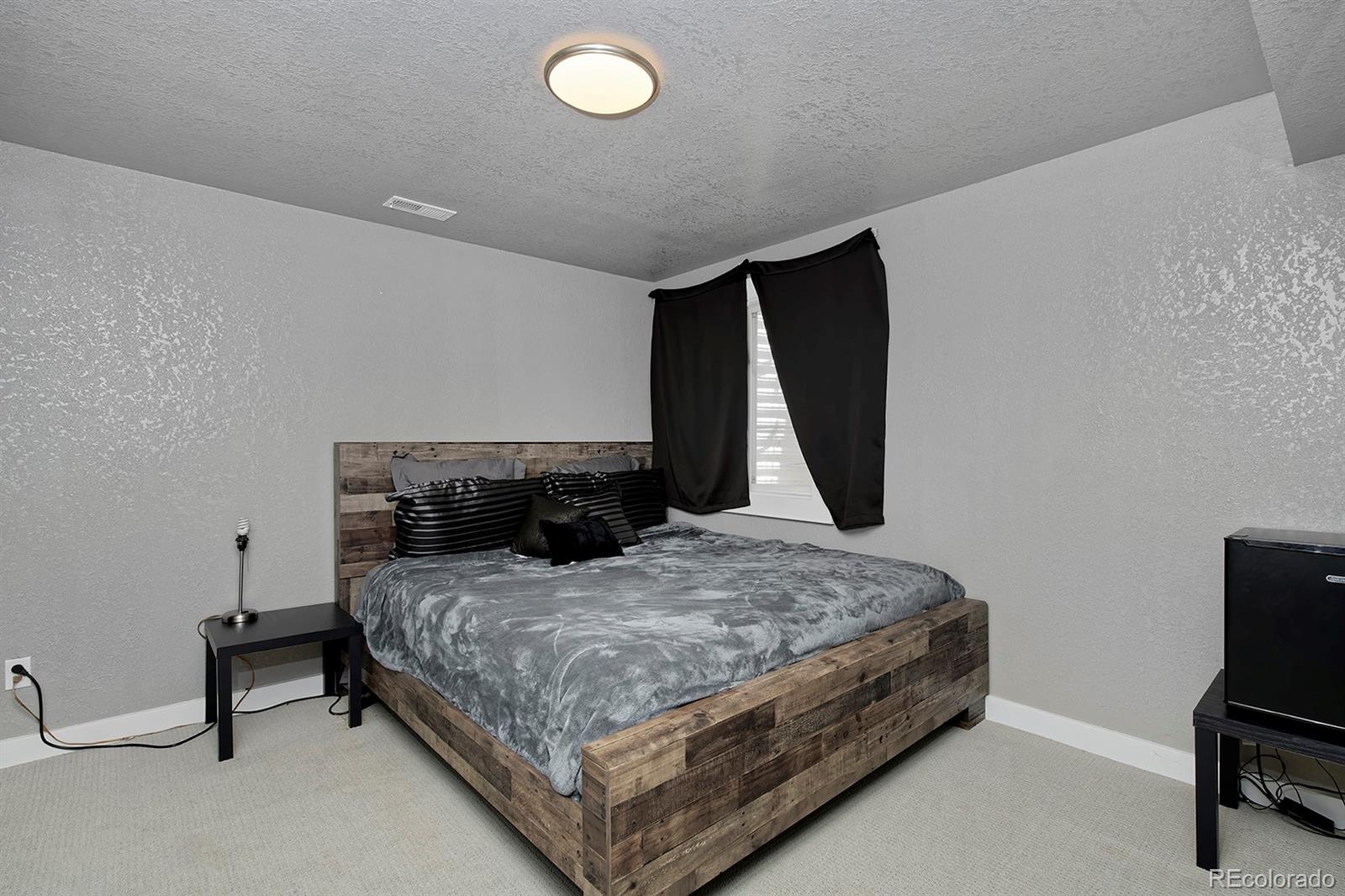 MLS Image #41 for 21366 e 49th place,denver, Colorado