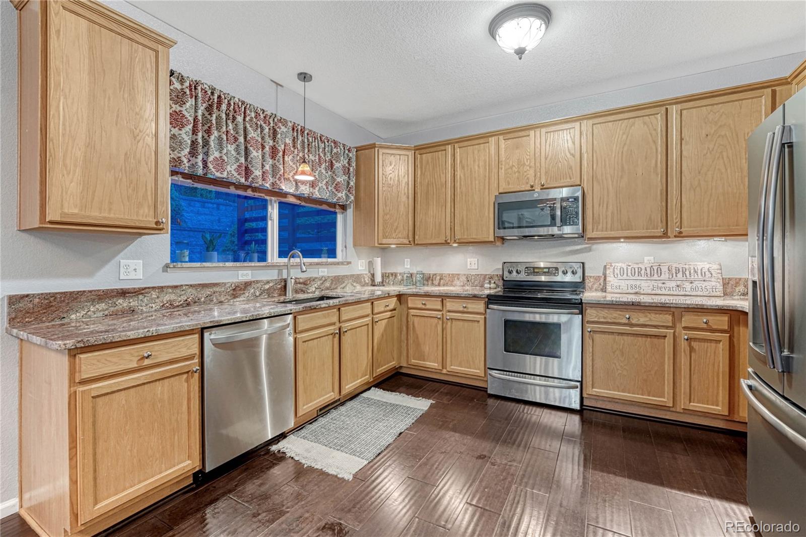 MLS Image #13 for 7862  black walnut drive,colorado springs, Colorado