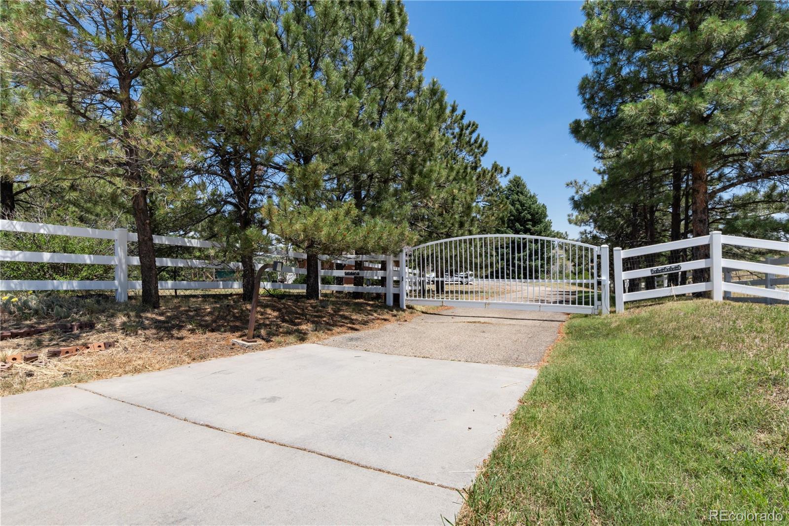 MLS Image #4 for 7846  village road,parker, Colorado