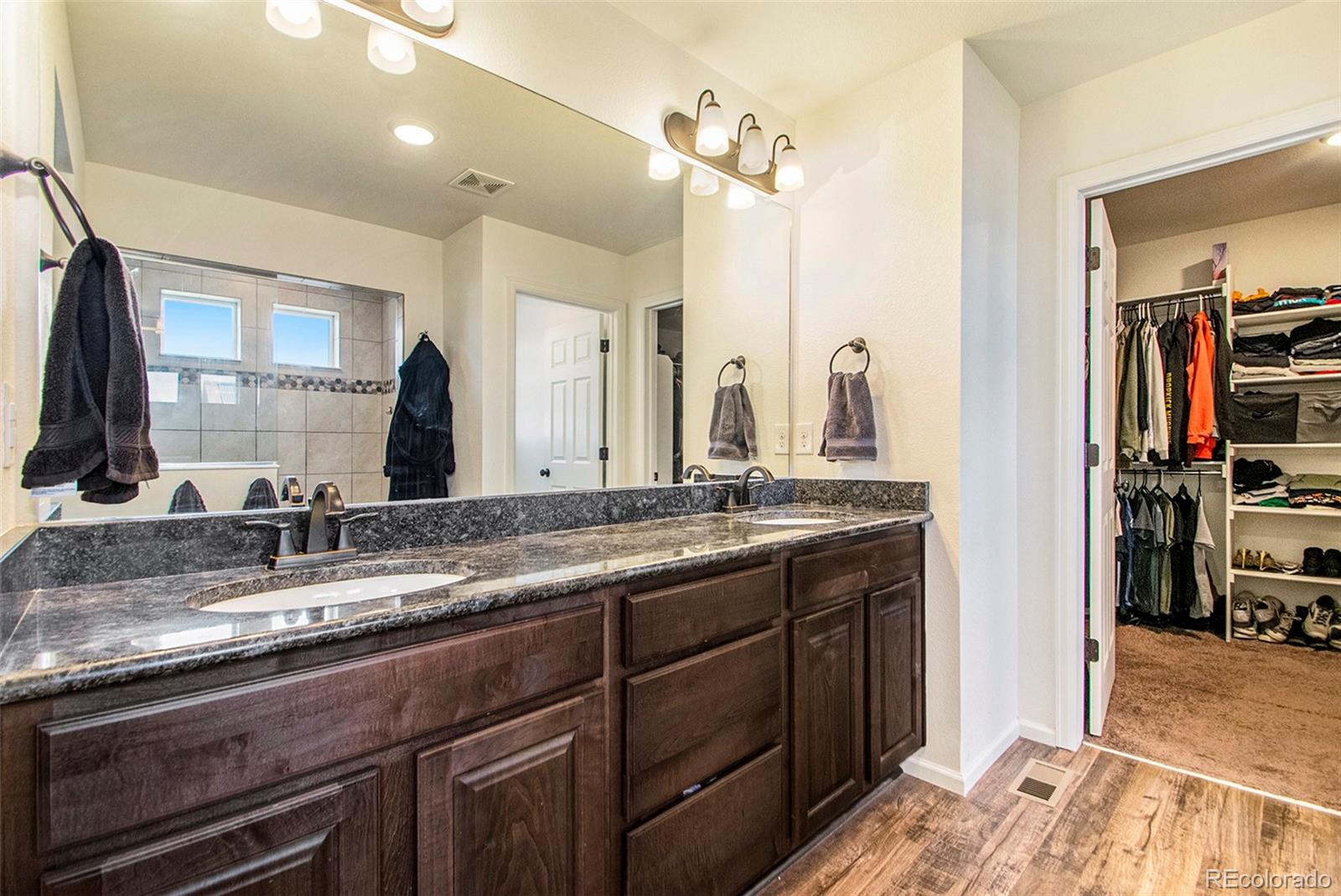 MLS Image #13 for 145 s newcastle way,aurora, Colorado