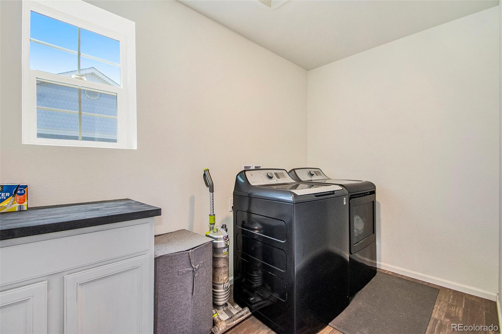 MLS Image #18 for 145 s newcastle way,aurora, Colorado