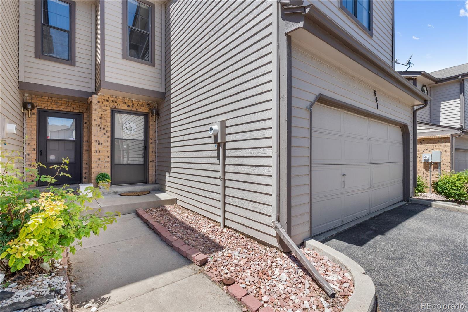 MLS Image #0 for 841 s joplin circle,aurora, Colorado