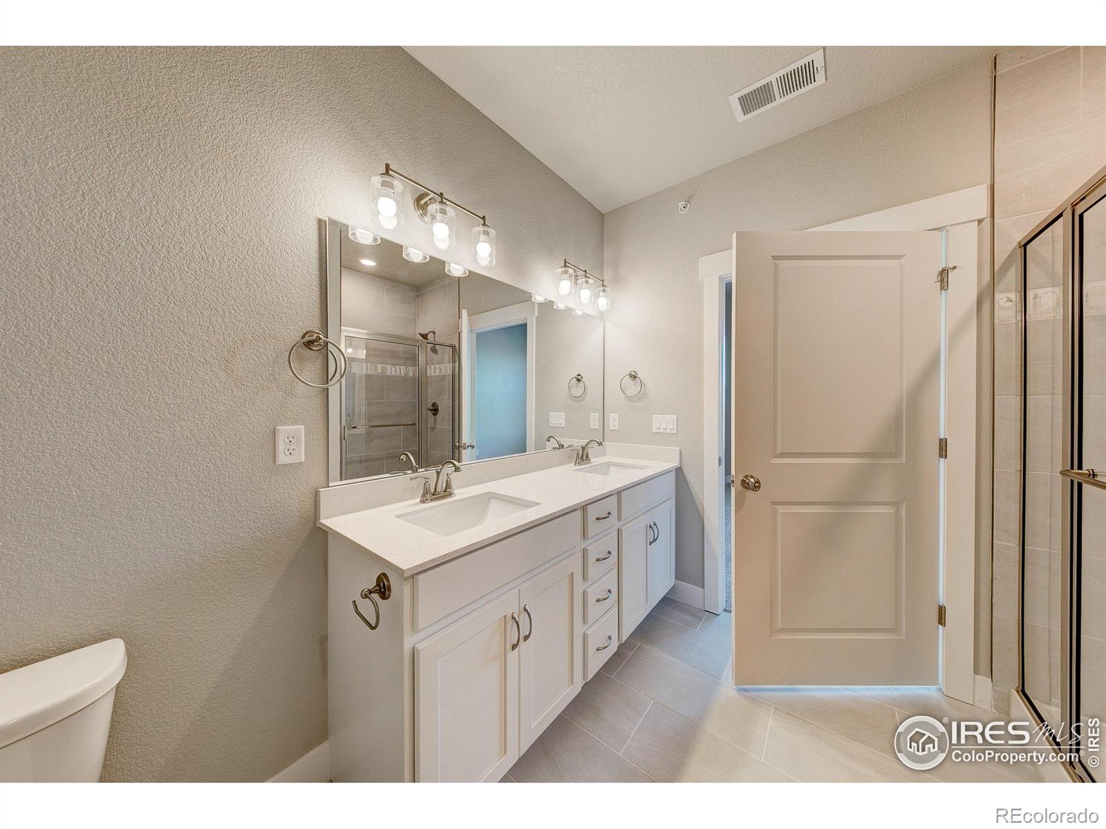 MLS Image #11 for 285  high point drive,longmont, Colorado