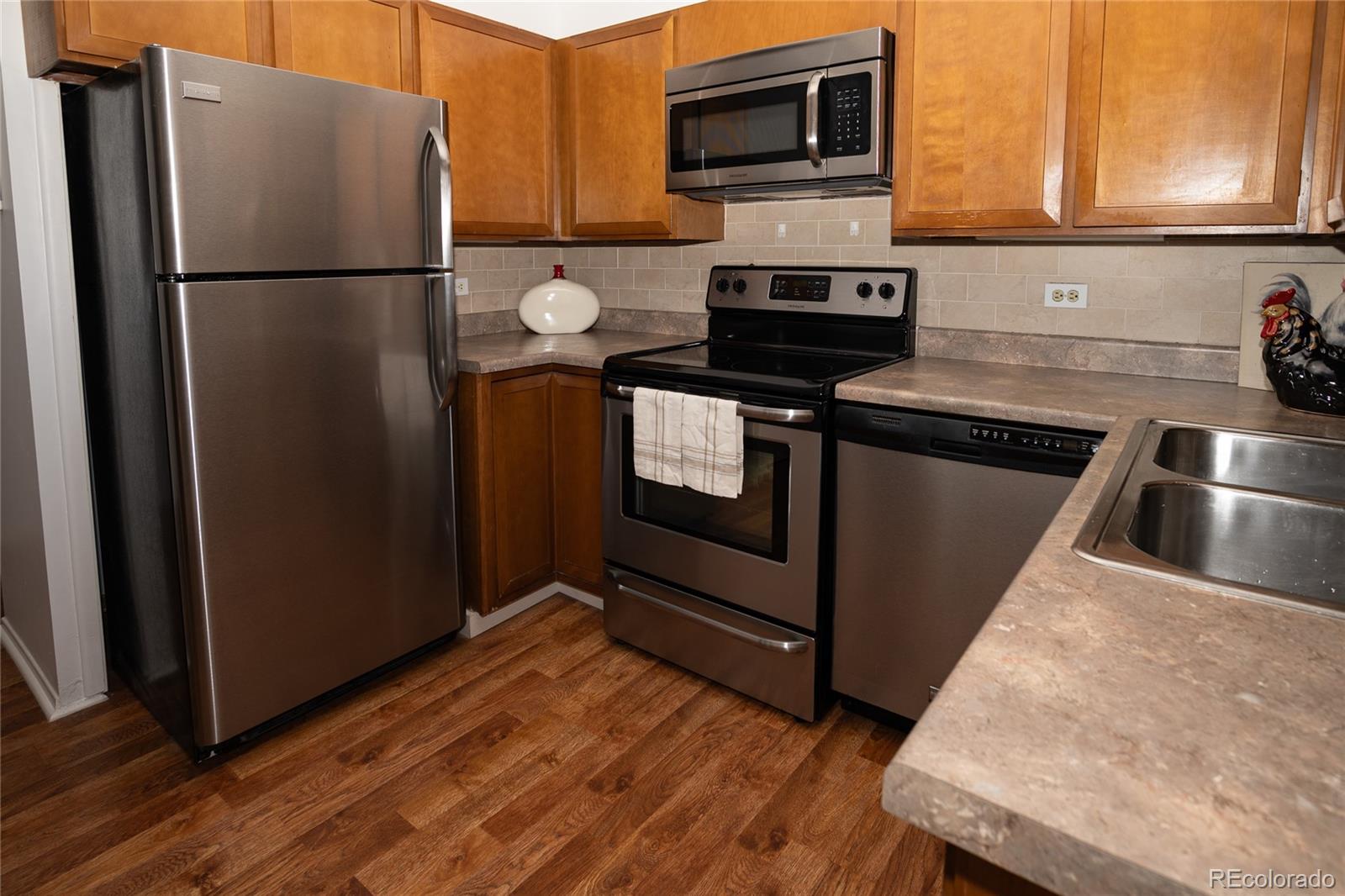 MLS Image #2 for 795 s alton way 11d,denver, Colorado