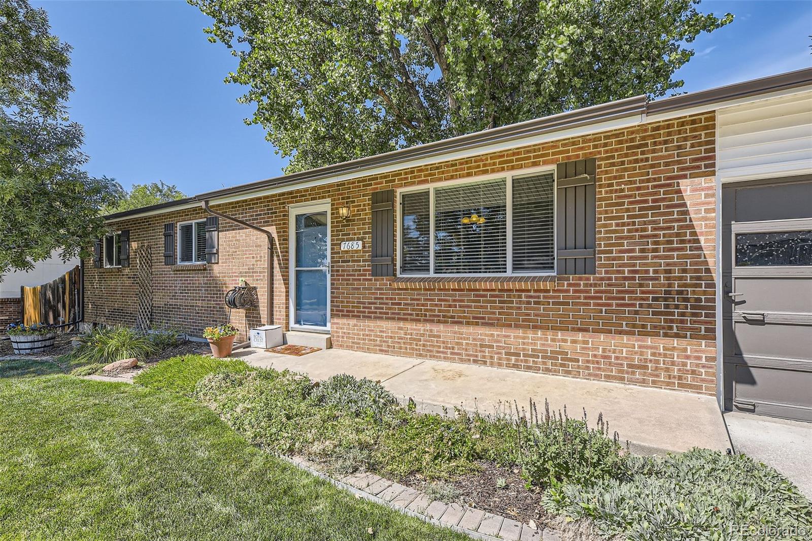 MLS Image #2 for 7685 s harlan street,littleton, Colorado