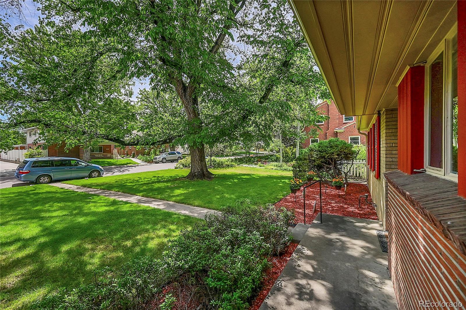 MLS Image #4 for 745  dexter street,denver, Colorado