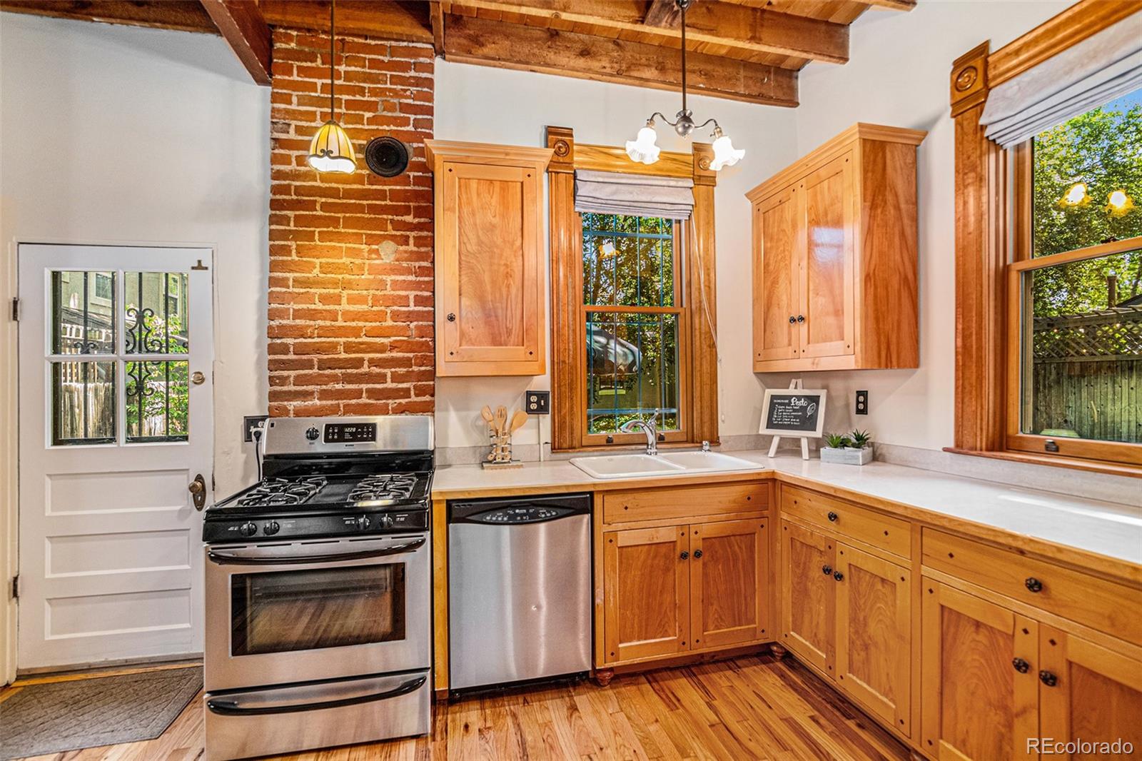 MLS Image #12 for 1764 s sherman street,denver, Colorado