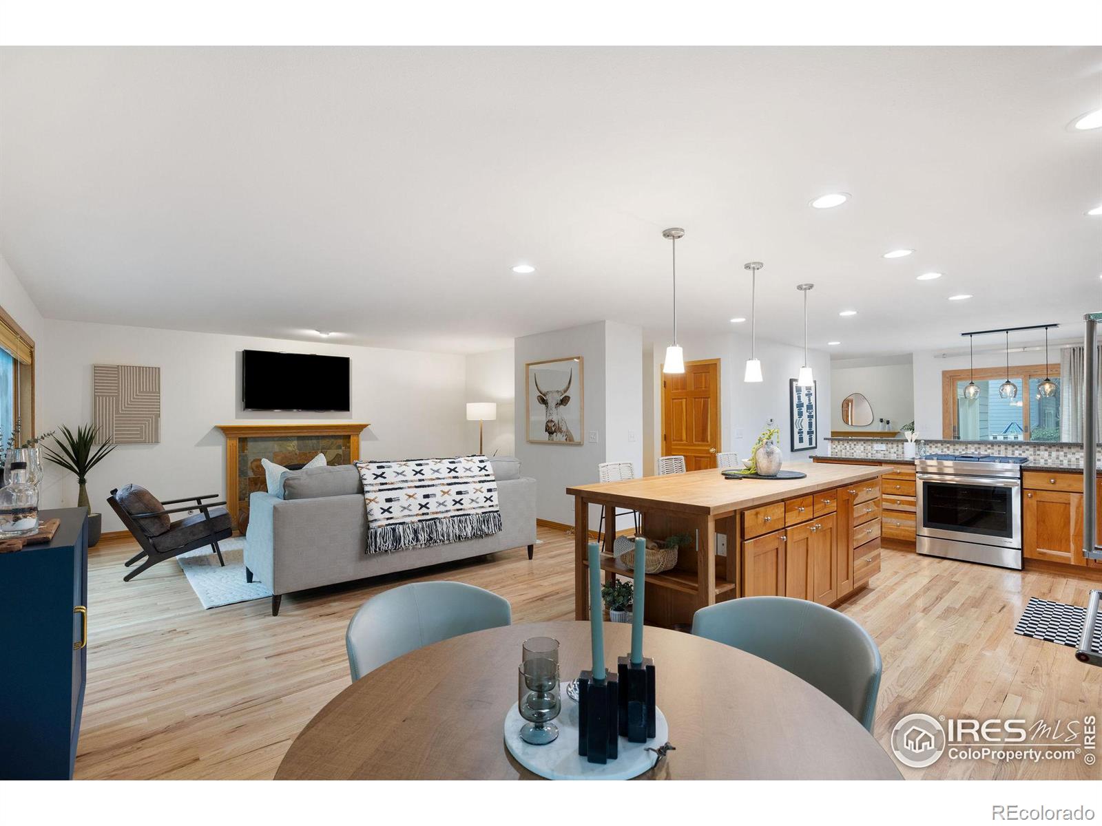 MLS Image #2 for 952  utica circle,boulder, Colorado