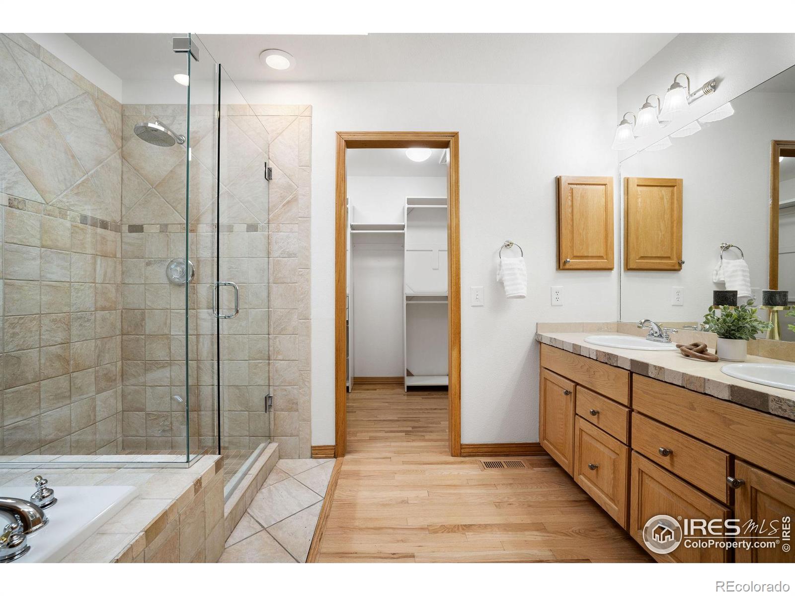 MLS Image #20 for 952  utica circle,boulder, Colorado