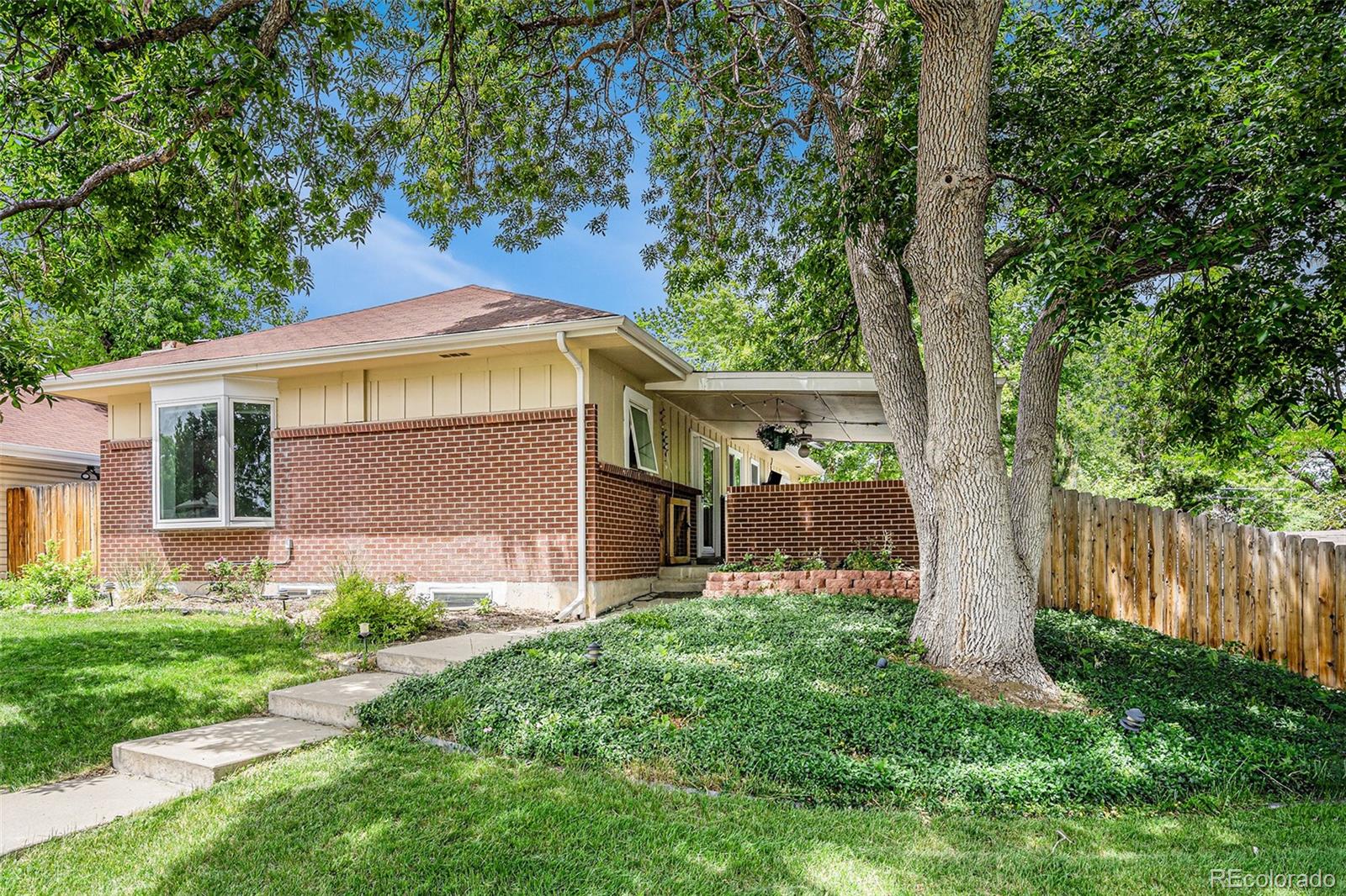 MLS Image #3 for 6011 s detroit street,centennial, Colorado