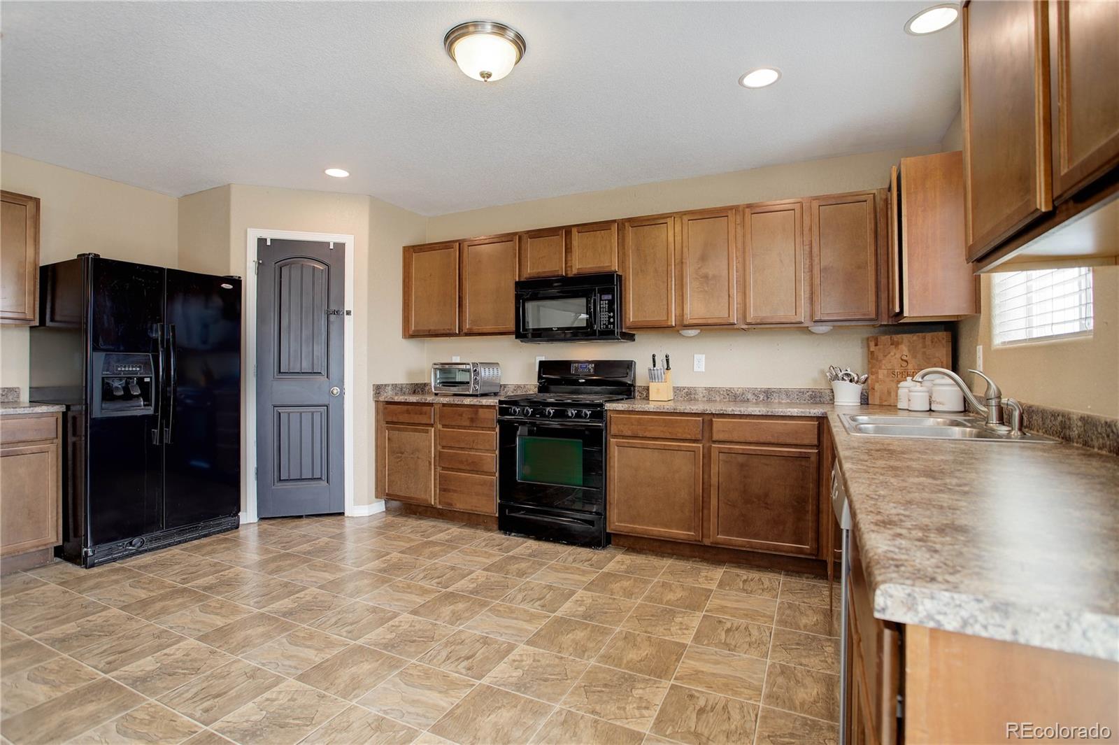 MLS Image #9 for 7621  dellwood lane,fountain, Colorado