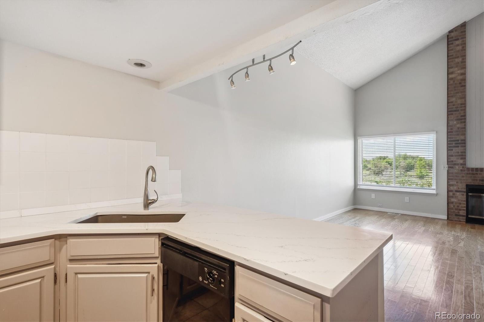 MLS Image #11 for 2685 s dayton way,denver, Colorado