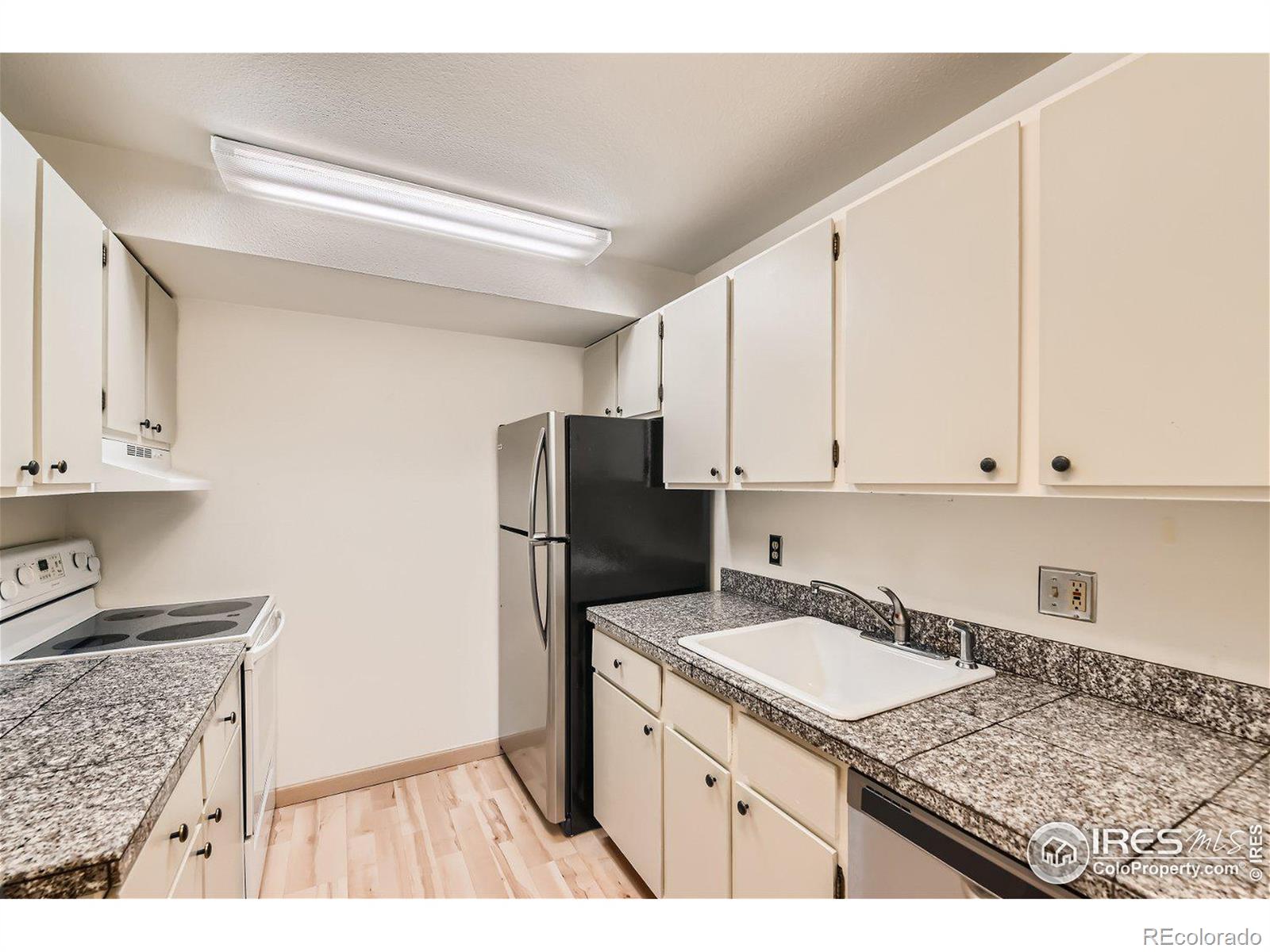 MLS Image #3 for 500  mohawk drive,boulder, Colorado