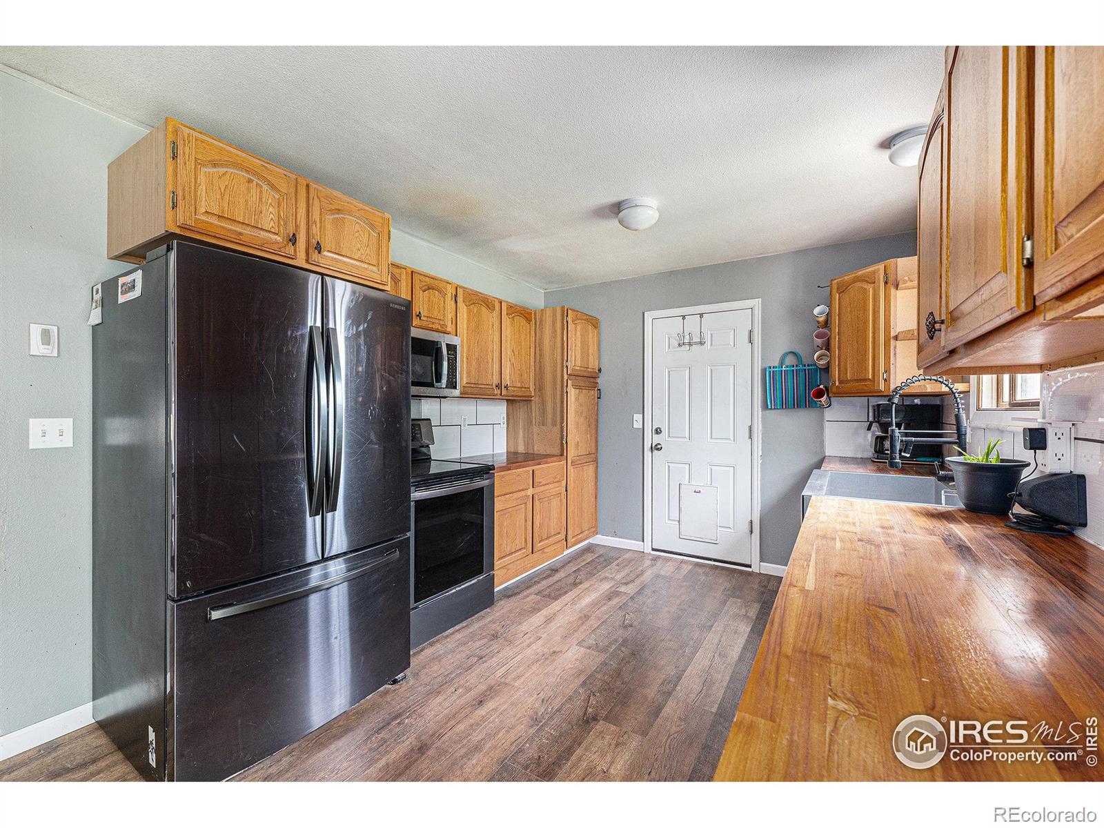 MLS Image #4 for 1428  avondale place,loveland, Colorado