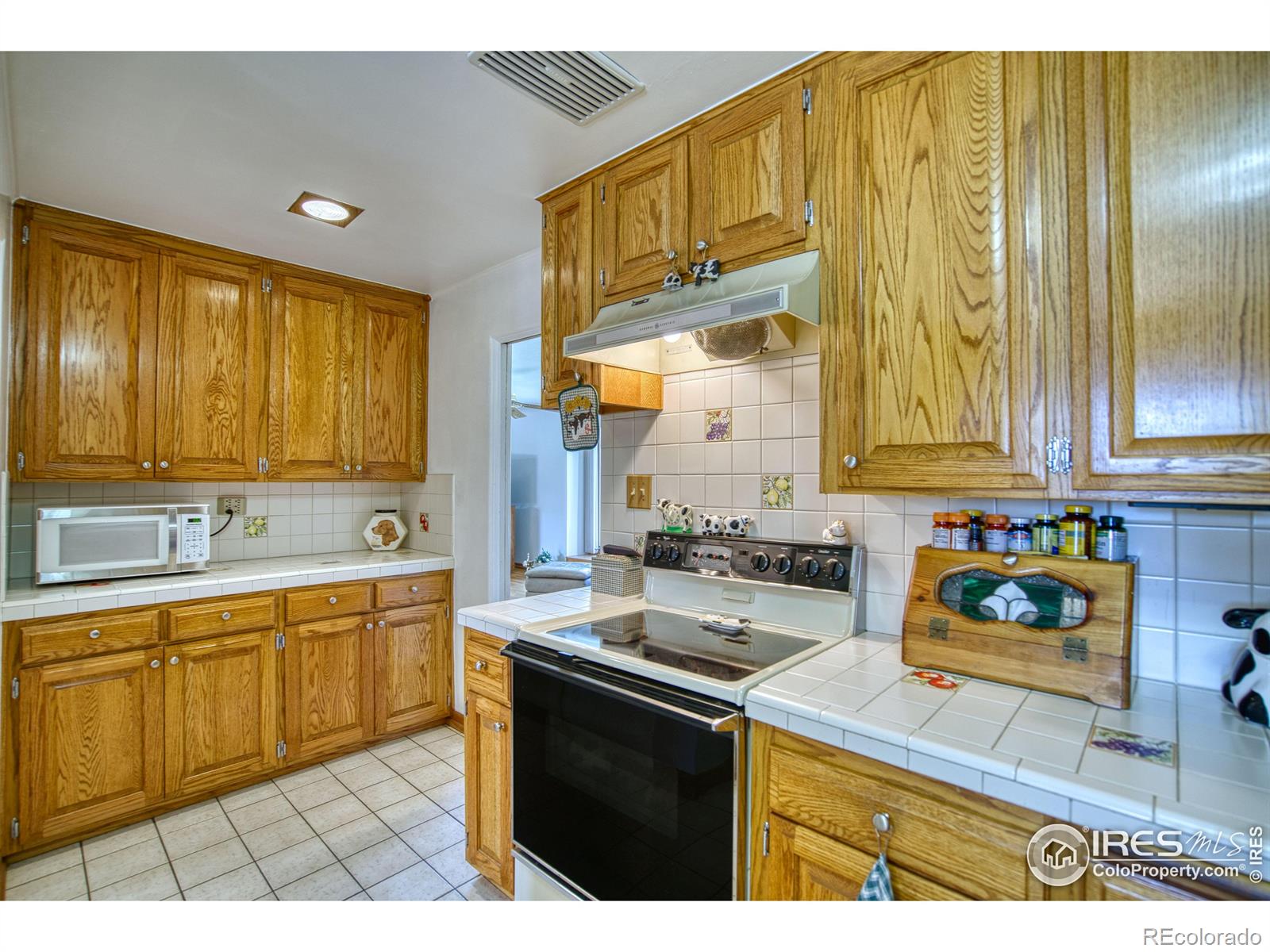 MLS Image #11 for 2304  county road 12 ,erie, Colorado