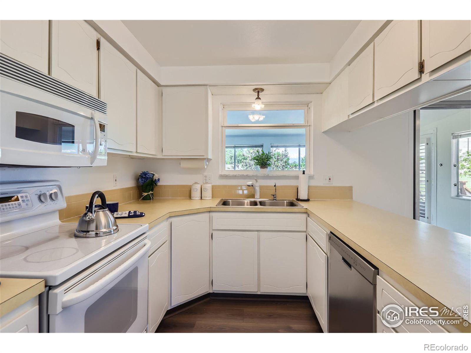 MLS Image #6 for 1021  tony place,longmont, Colorado