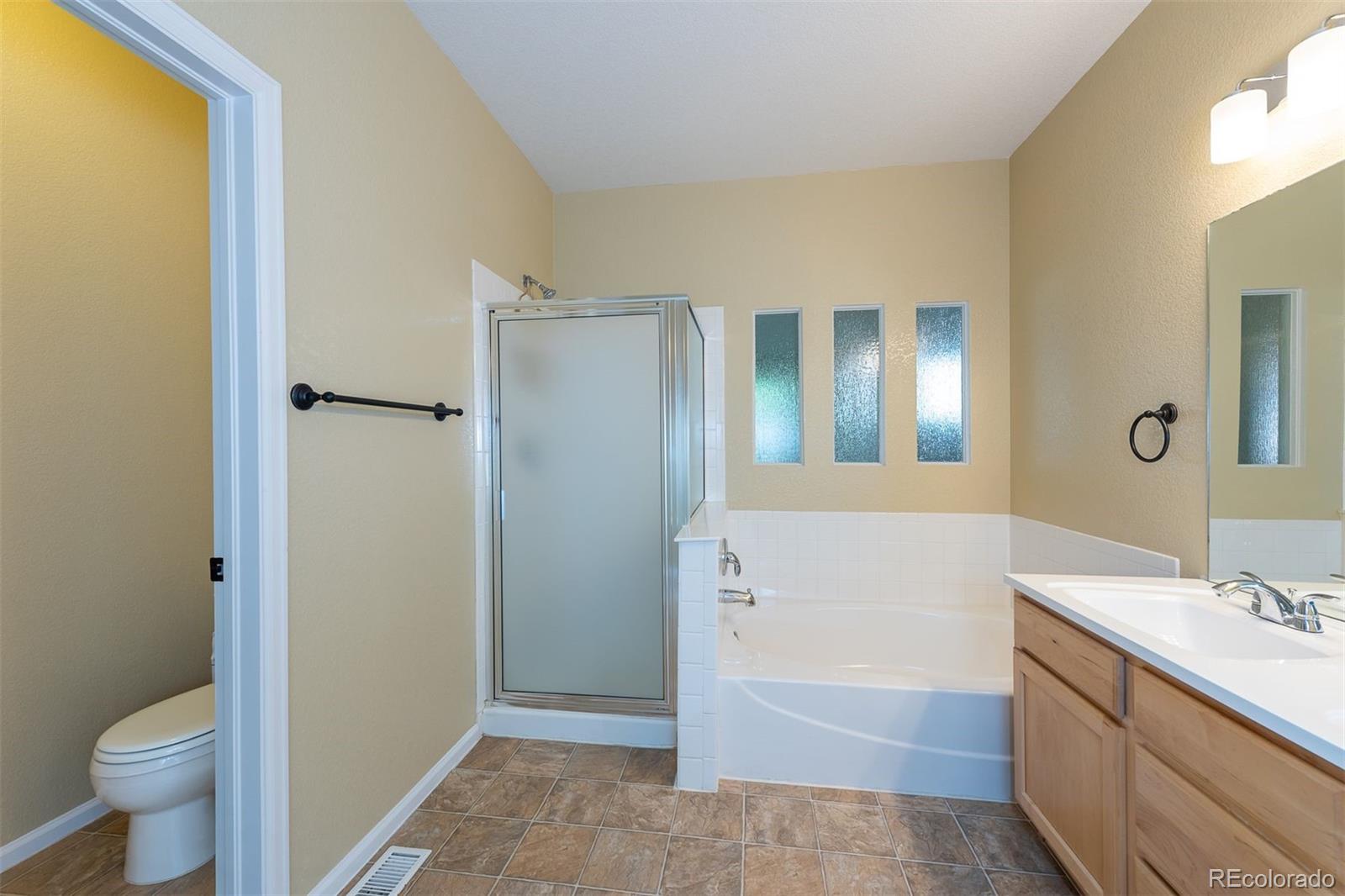 MLS Image #11 for 23002 e ontario drive 106,aurora, Colorado