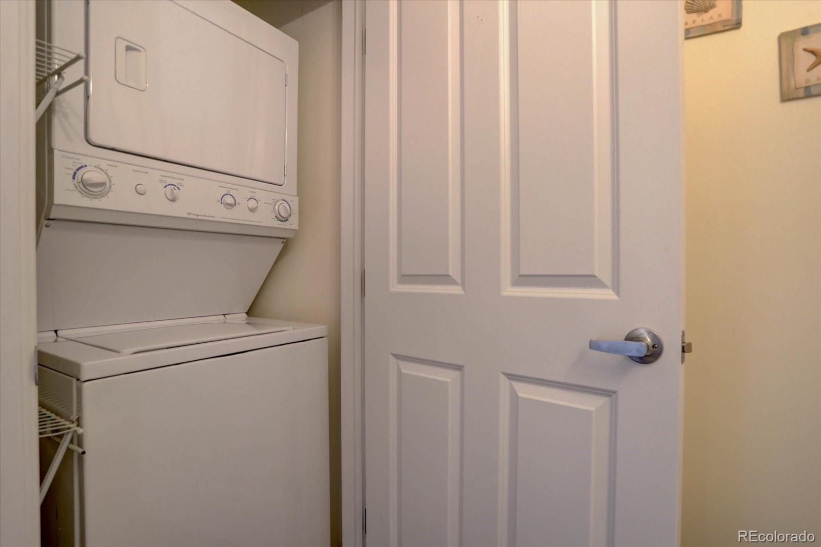 MLS Image #10 for 1950 n logan street 706,denver, Colorado