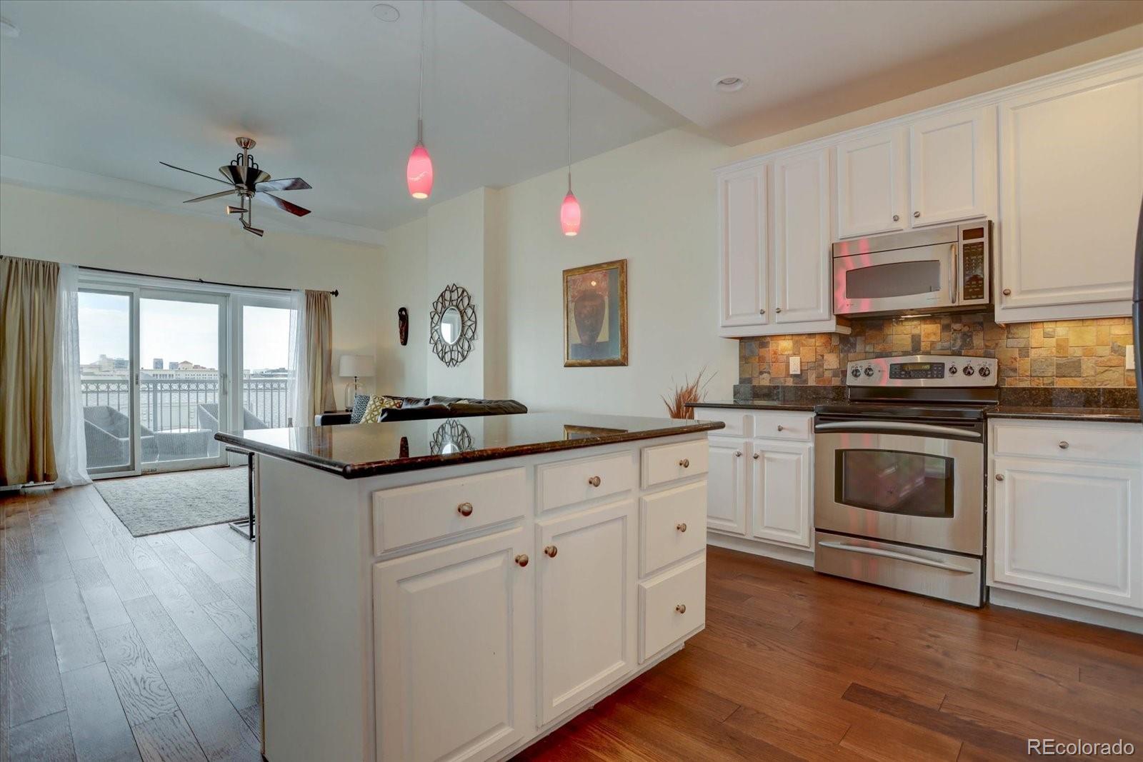 MLS Image #6 for 1950 n logan street 706,denver, Colorado