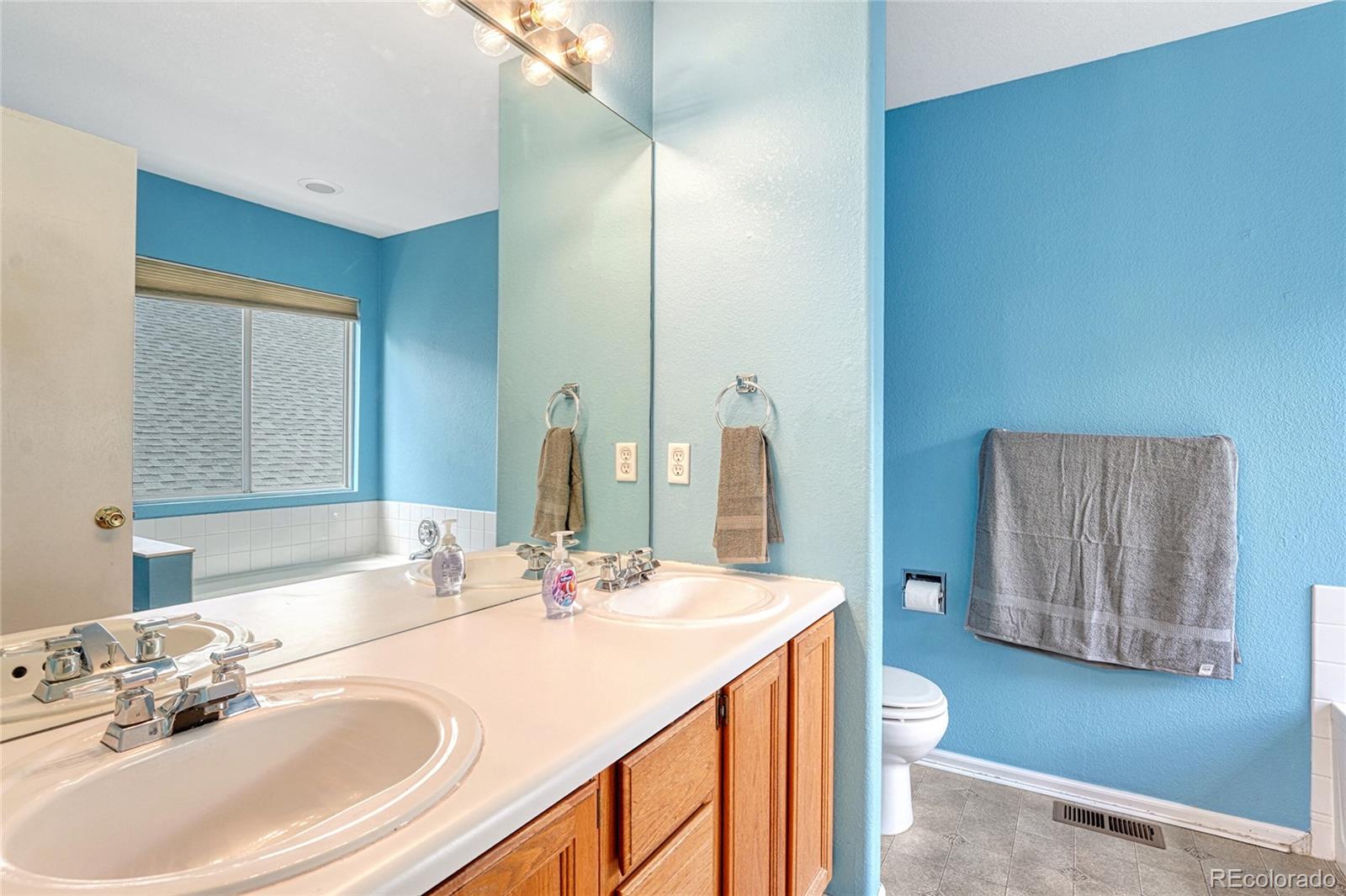 MLS Image #18 for 19022 e linvale place,aurora, Colorado